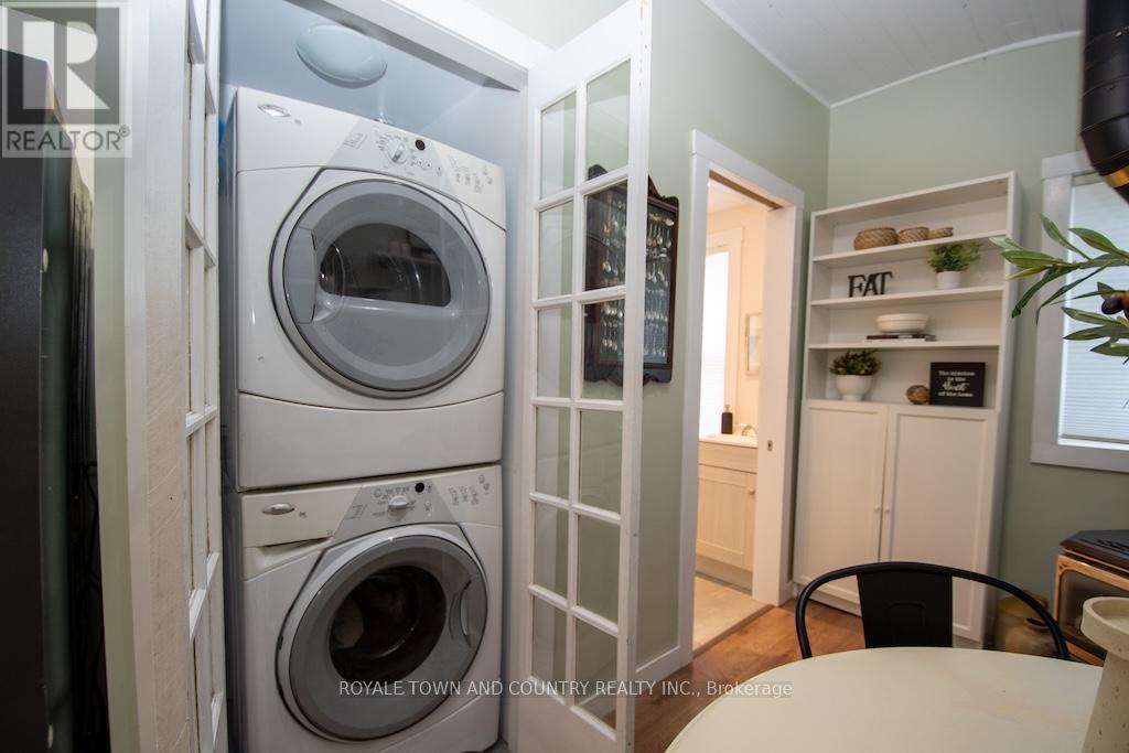 38 St Patrick Street, Kawartha Lakes (Lindsay), Ontario  K9V 1R3 - Photo 19 - X12307204