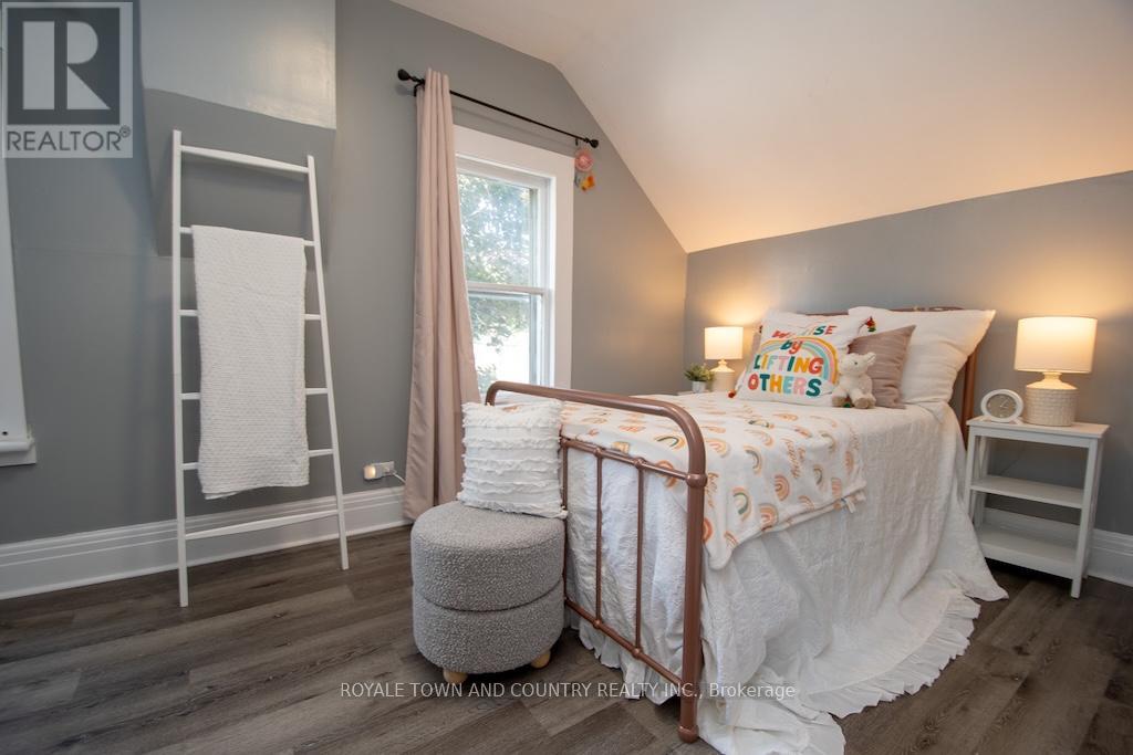 38 St Patrick Street, Kawartha Lakes (Lindsay), Ontario  K9V 1R3 - Photo 22 - X12307204
