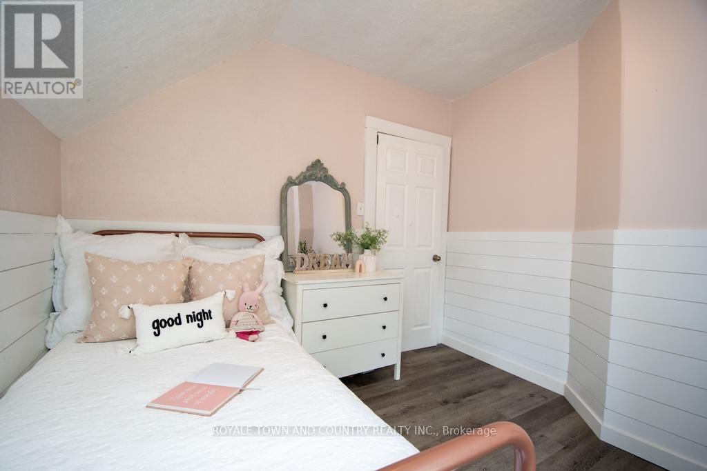 38 St Patrick Street, Kawartha Lakes (Lindsay), Ontario  K9V 1R3 - Photo 25 - X12307204