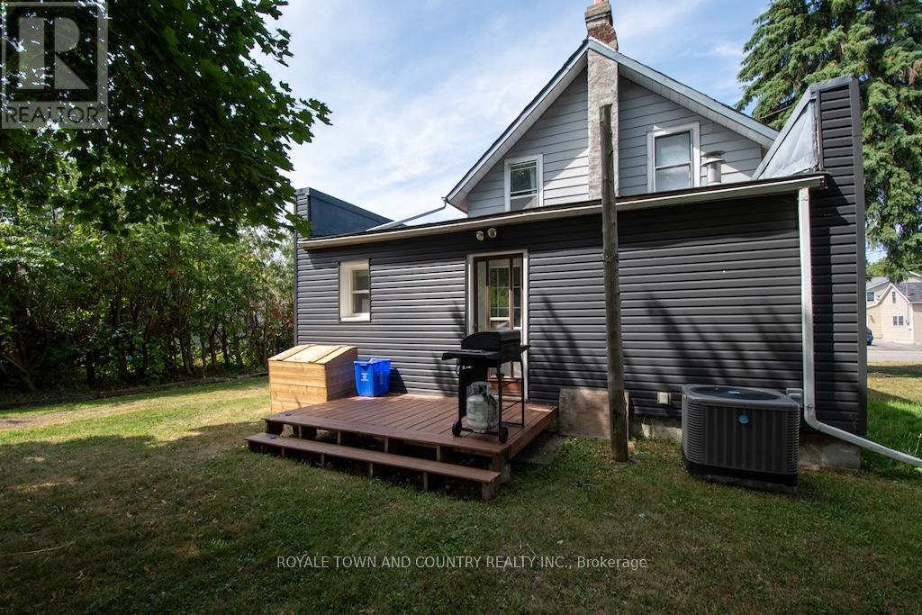 38 St Patrick Street, Kawartha Lakes (Lindsay), Ontario  K9V 1R3 - Photo 38 - X12307204