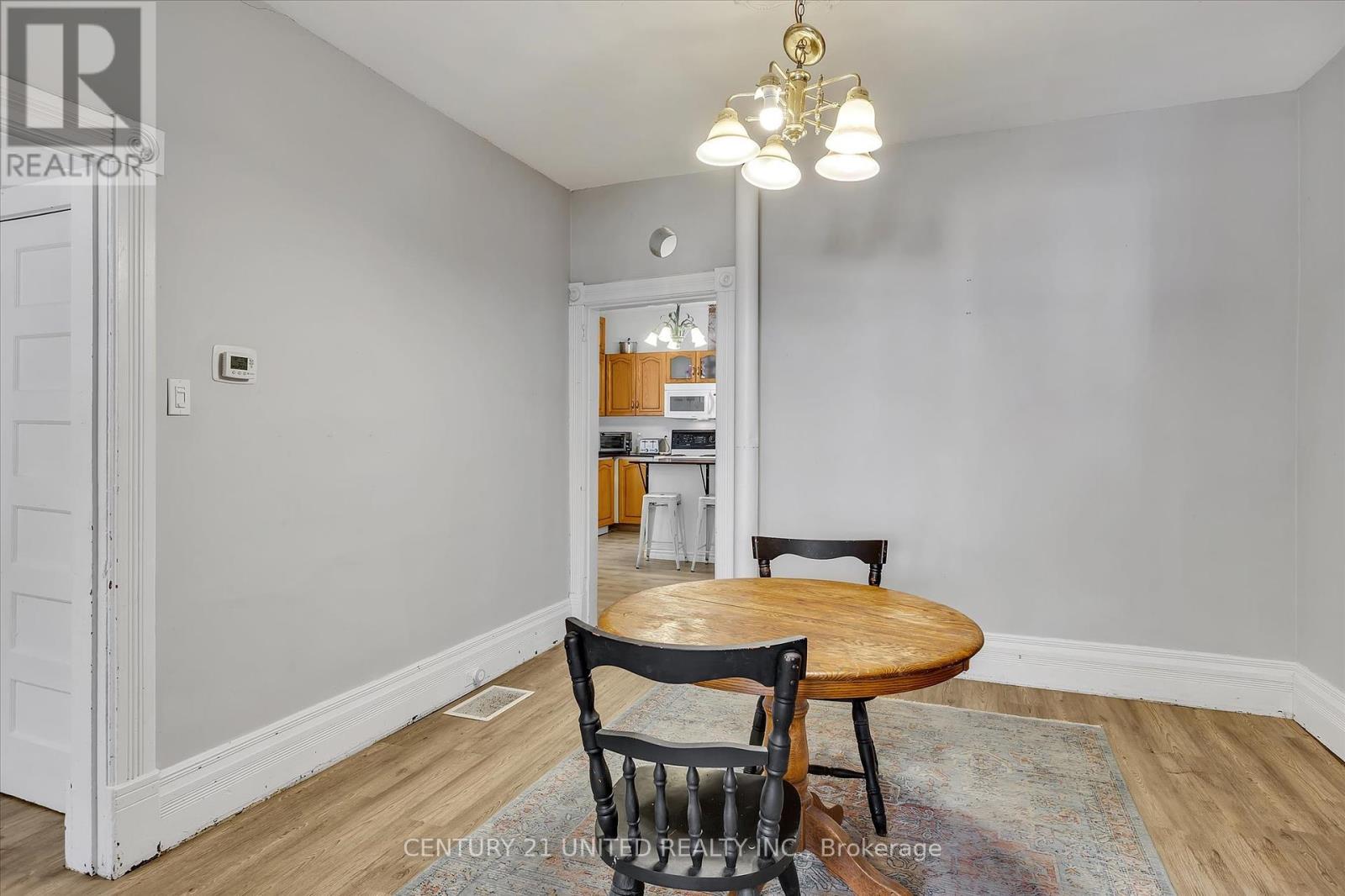 45 Lafayette Avenue, Peterborough Central (South), Ontario  K9J 5C1 - Photo 15 - X12307270