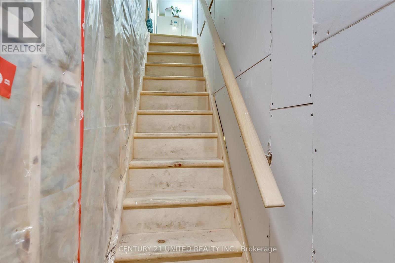 45 Lafayette Avenue, Peterborough Central (South), Ontario  K9J 5C1 - Photo 36 - X12307270