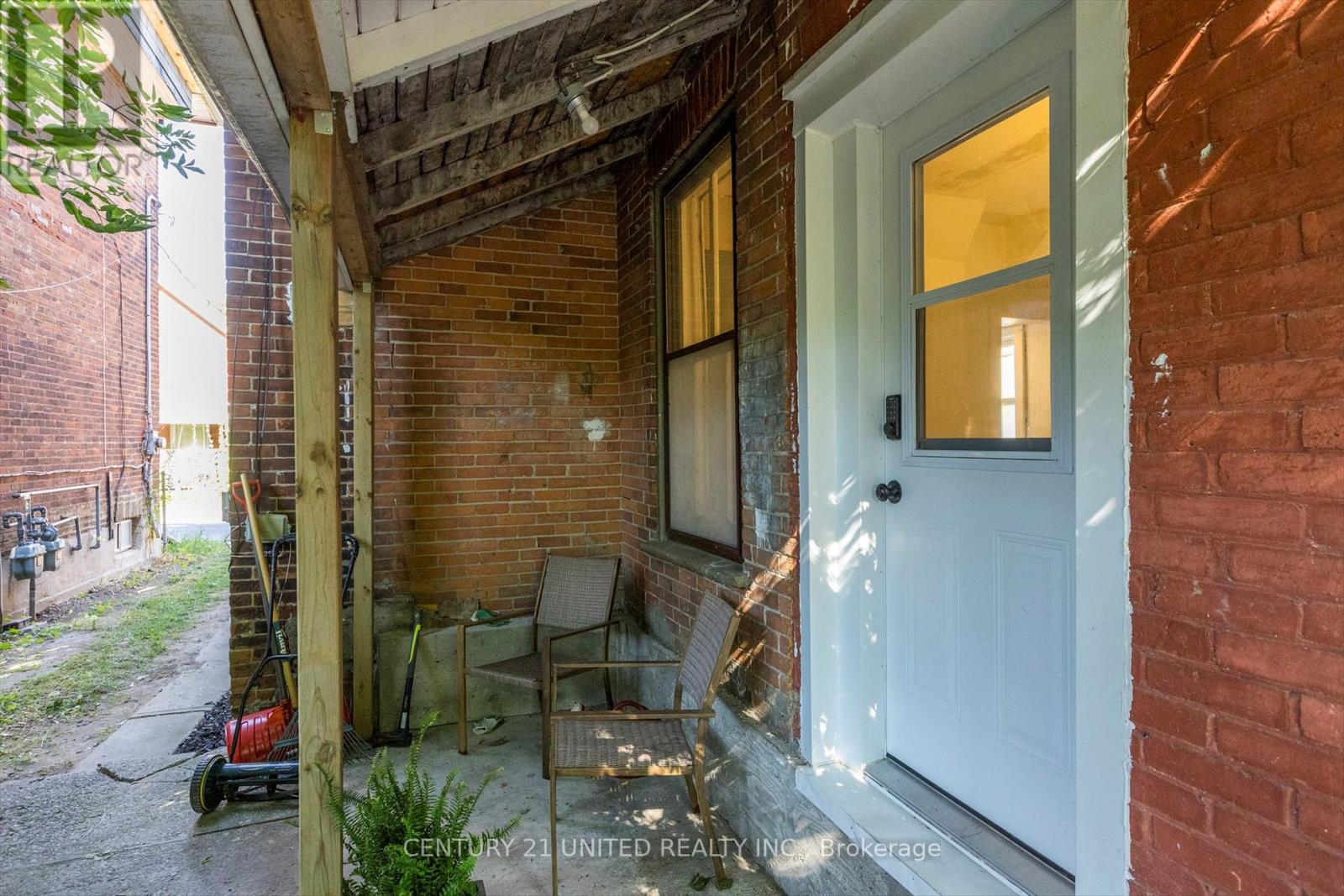 45 Lafayette Avenue, Peterborough Central (South), Ontario  K9J 5C1 - Photo 46 - X12307270