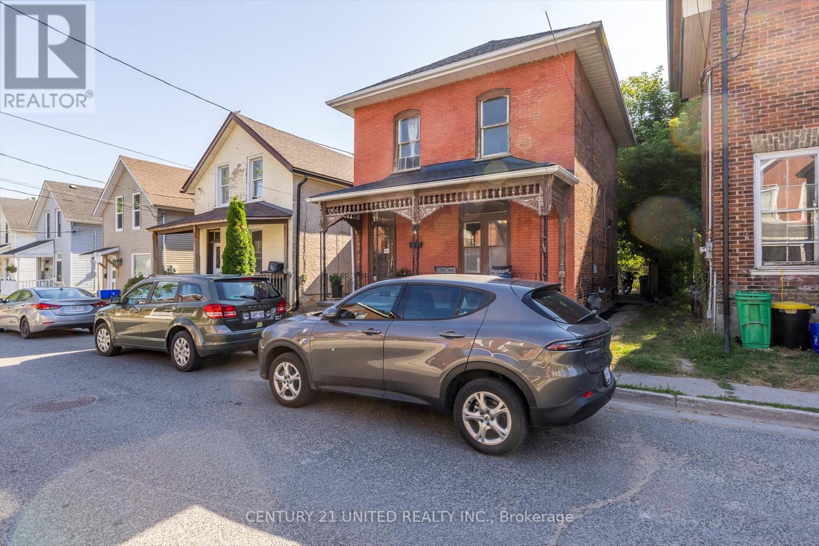 45 Lafayette Avenue, Peterborough Central (South), Ontario  K9J 5C1 - Photo 5 - X12307270