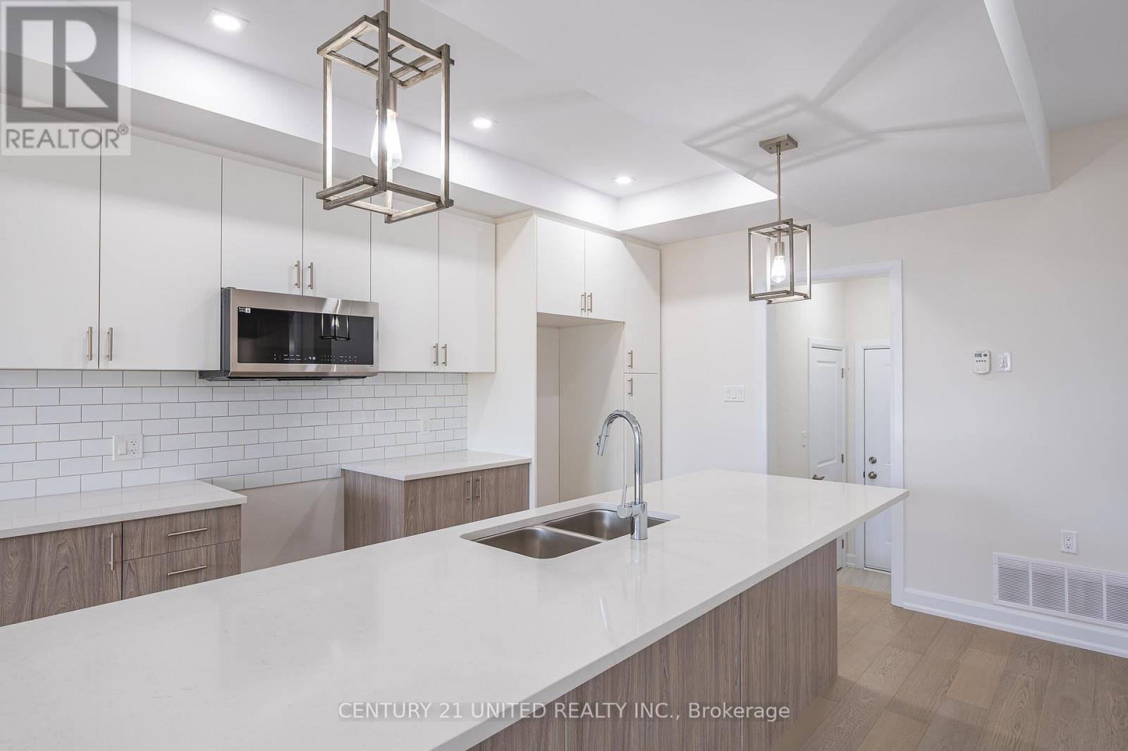 319 Mullighan Gardens, Peterborough North (North), Ontario  K9K 0H2 - Photo 21 - X12307318