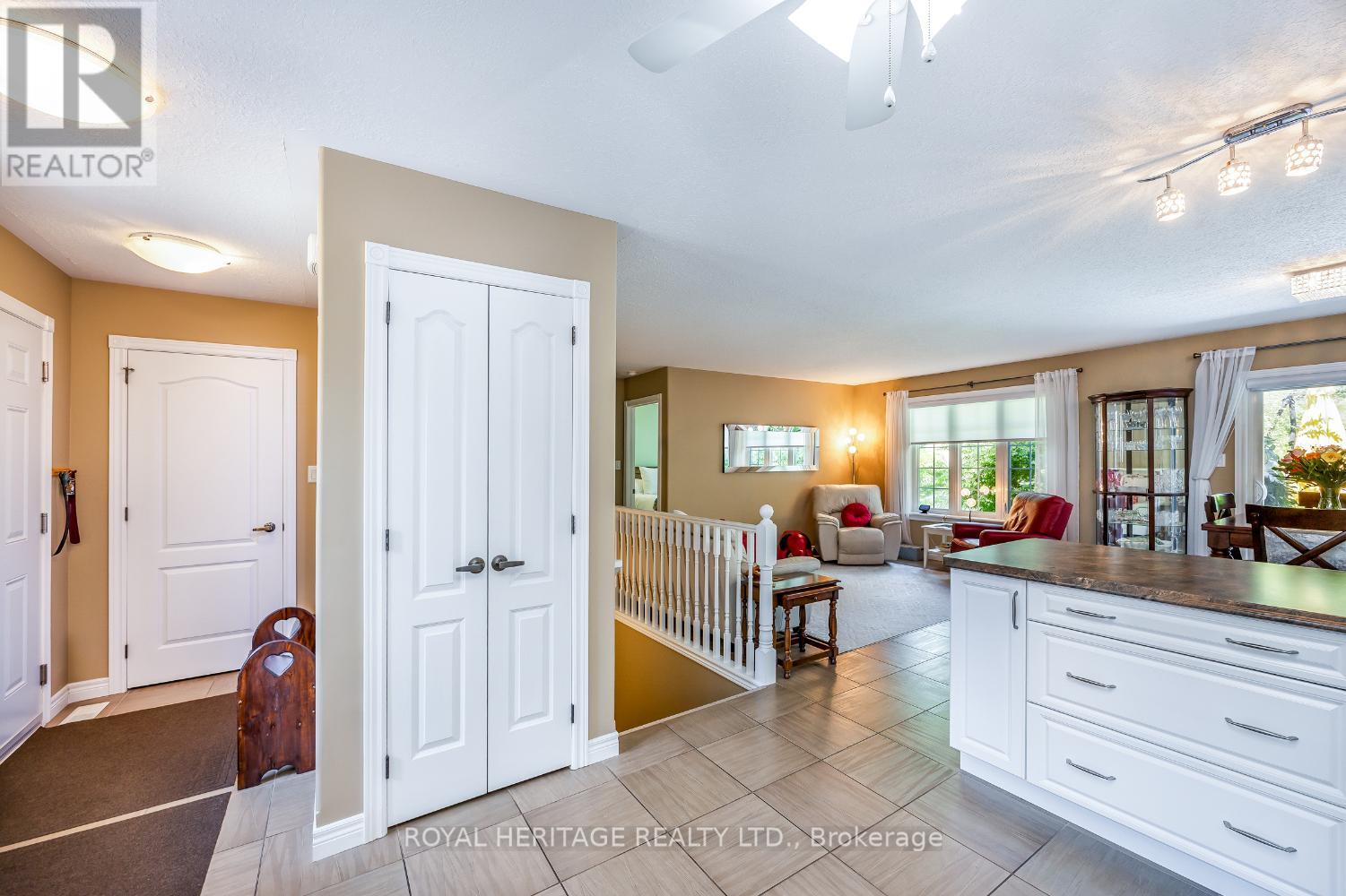 162 - 301 Carnegie Avenue, Peterborough North (University Heights), Ontario  K9L 0G1 - Photo 19 - X12307320