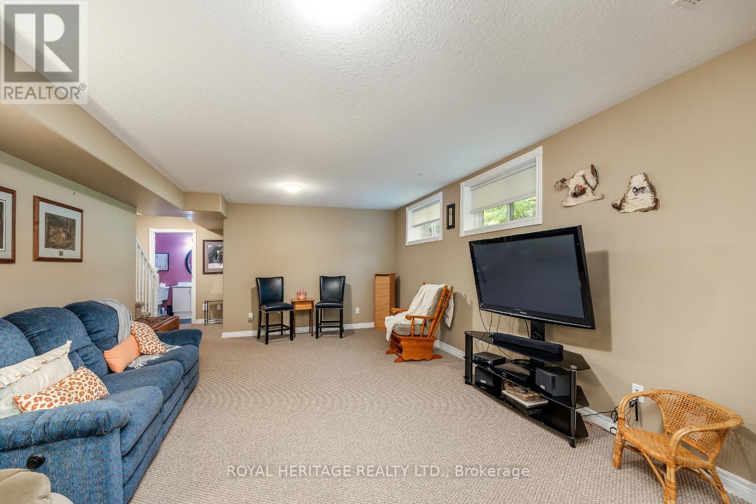 162 - 301 Carnegie Avenue, Peterborough North (University Heights), Ontario  K9L 0G1 - Photo 37 - X12307320