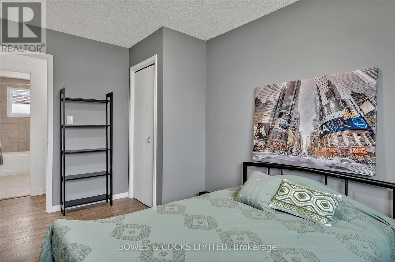 2126 Walker Avenue, Peterborough East (South), Ontario  K9L 1S1 - Photo 27 - X12307600