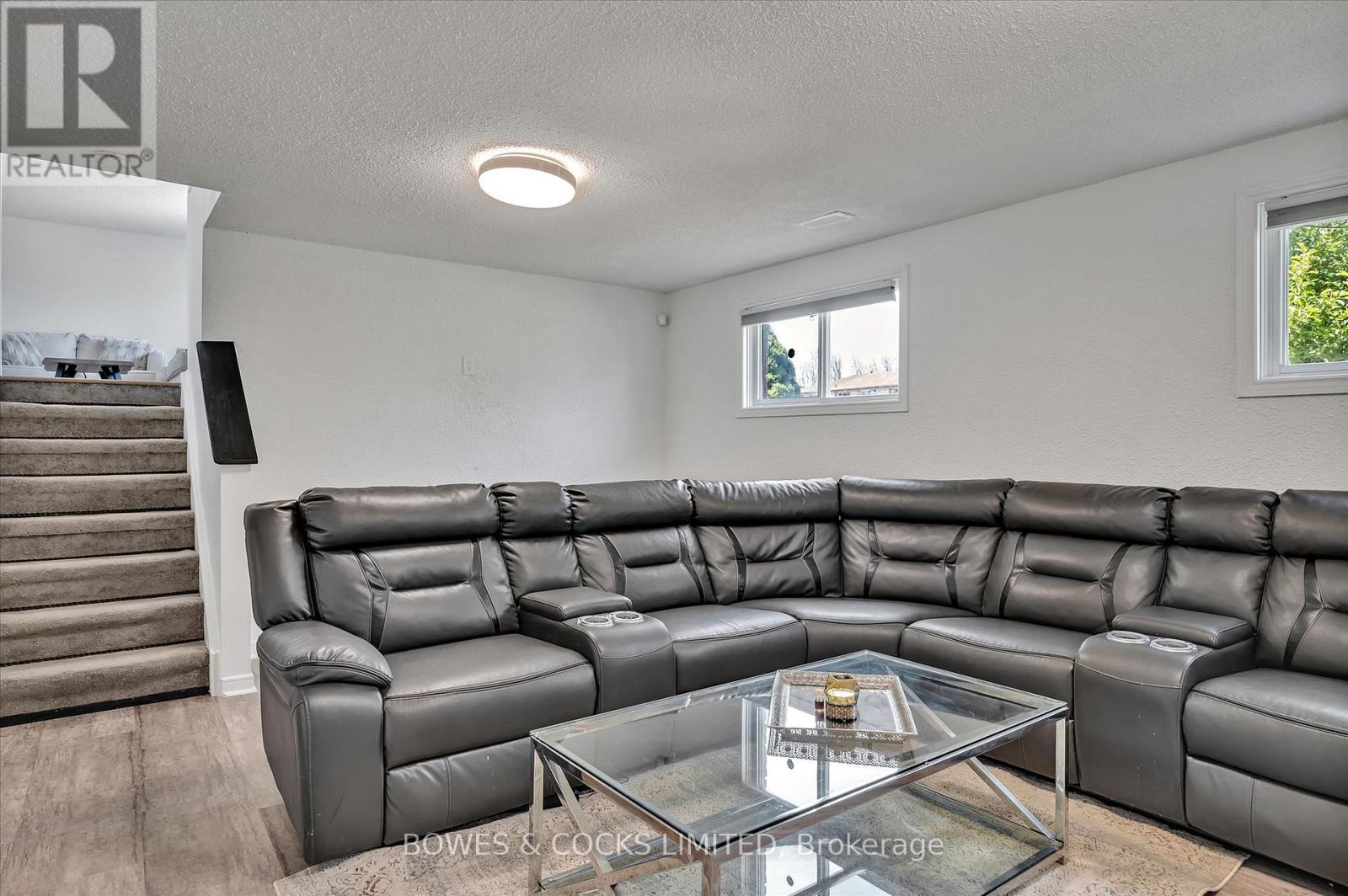 2126 Walker Avenue, Peterborough East (South), Ontario  K9L 1S1 - Photo 29 - X12307600