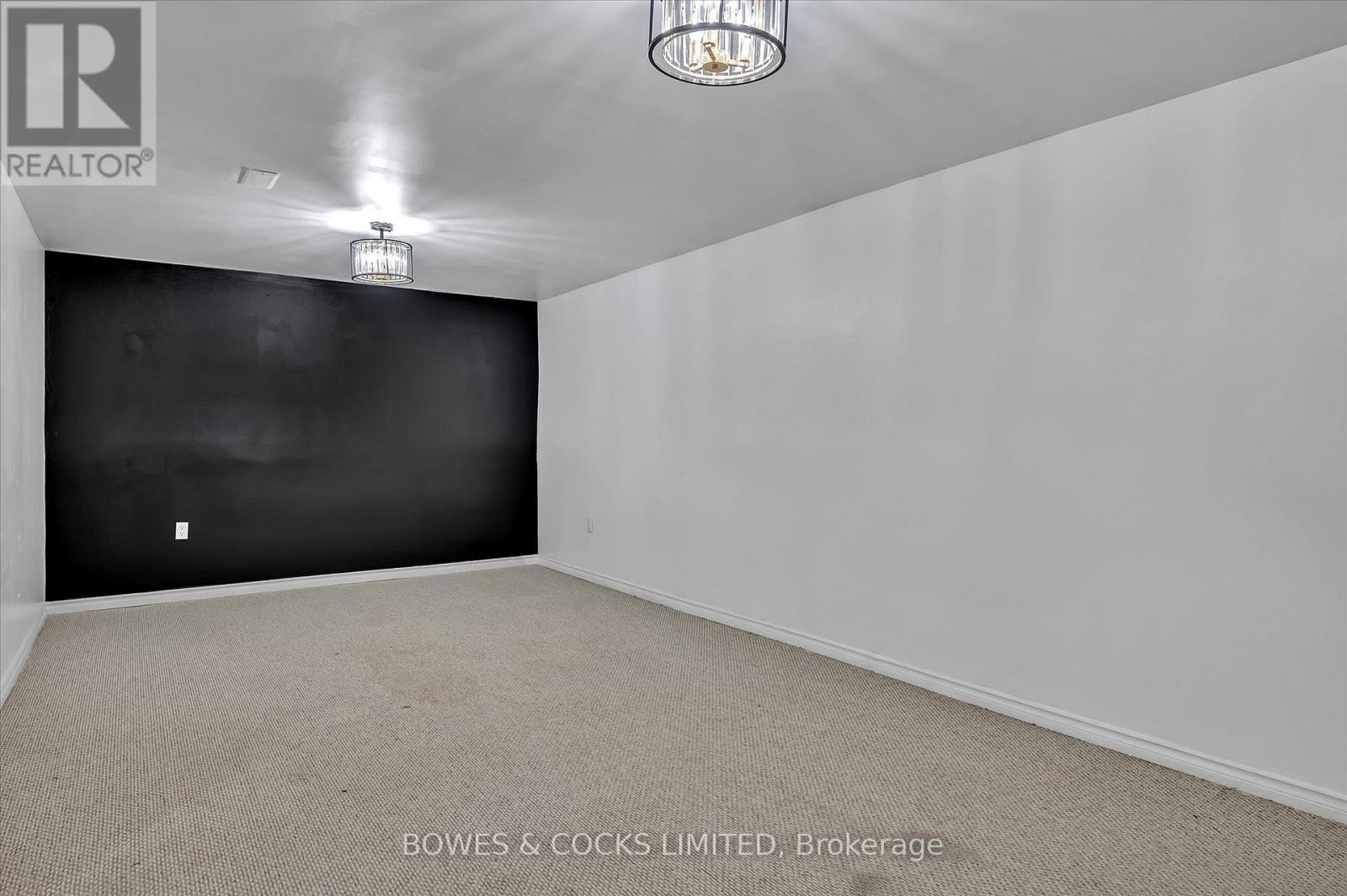2126 Walker Avenue, Peterborough East (South), Ontario  K9L 1S1 - Photo 32 - X12307600