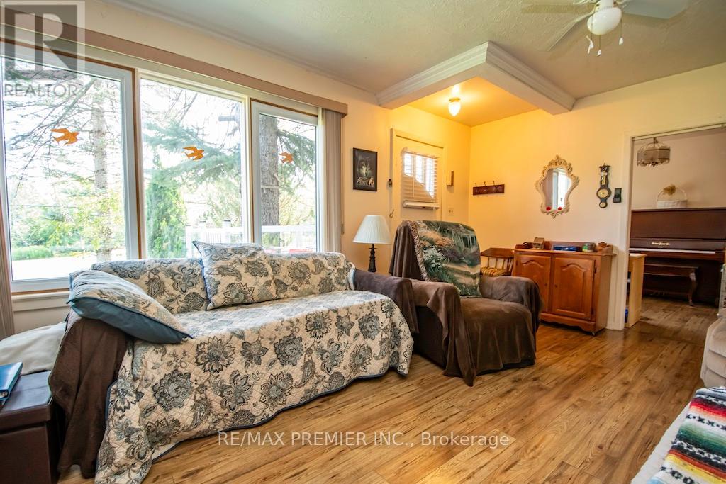 2704 Television Road, Douro-Dummer, Ontario  K9L 1E5 - Photo 9 - X12307634