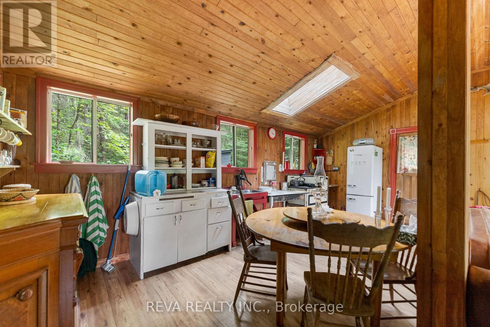 122 Soble Road, Hastings Highlands (Wicklow Ward), Ontario  K0L 2S0 - Photo 9 - X12307796
