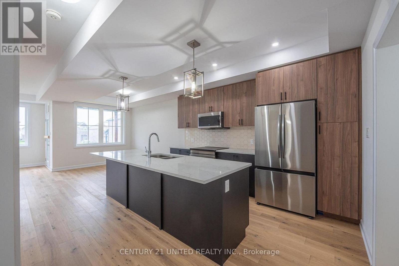 311 Mullighan Gardens, Peterborough North (North), Ontario  K9K 0H2 - Photo 3 - X12307997