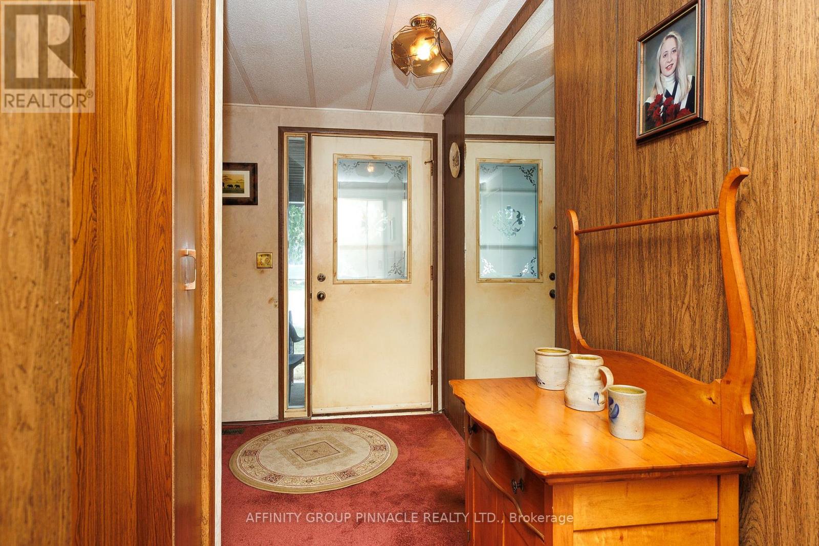 15 Circle Drive, Kawartha Lakes (Lindsay), Ontario  K9V 0H7 - Photo 20 - X12308174
