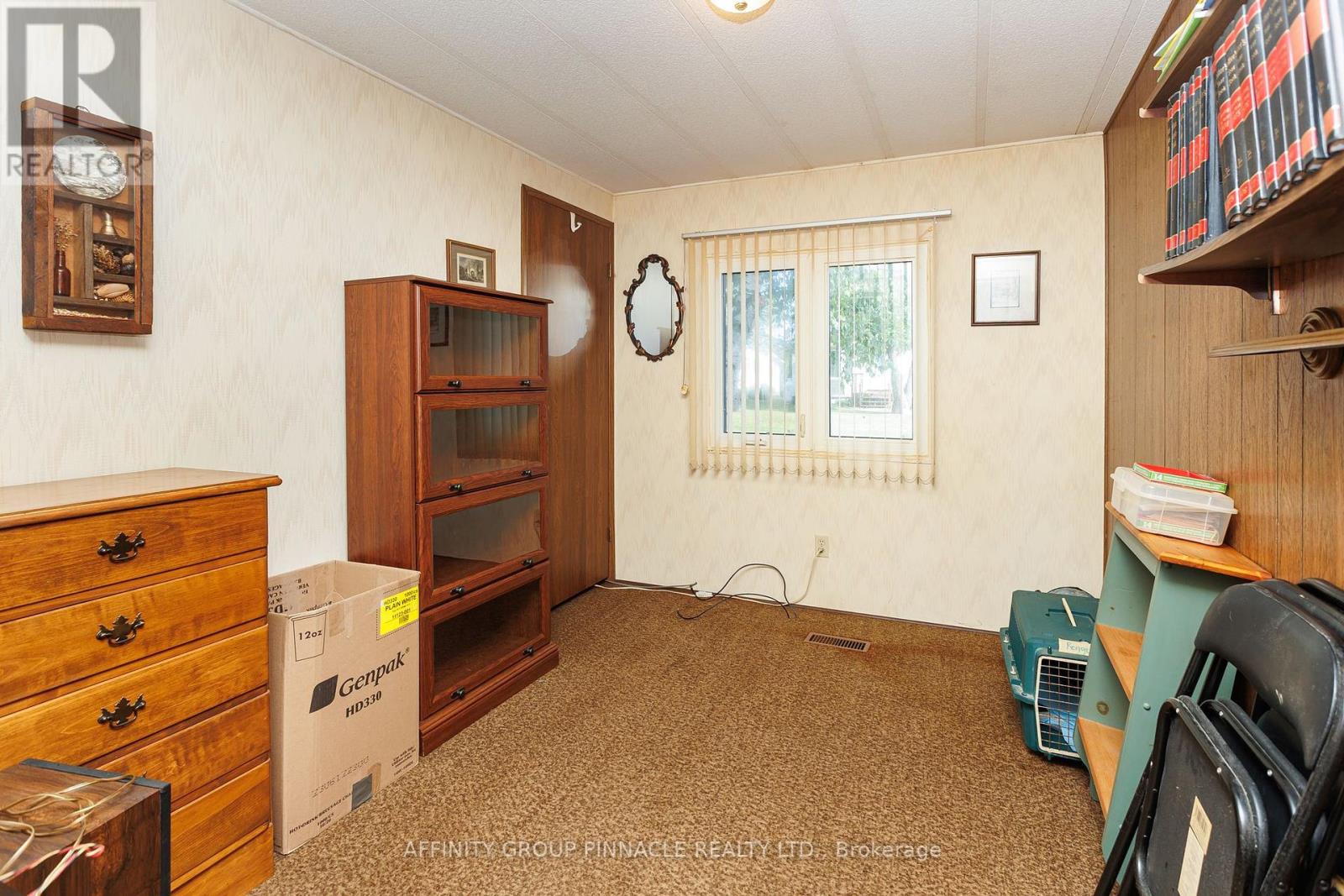 15 Circle Drive, Kawartha Lakes (Lindsay), Ontario  K9V 0H7 - Photo 22 - X12308174