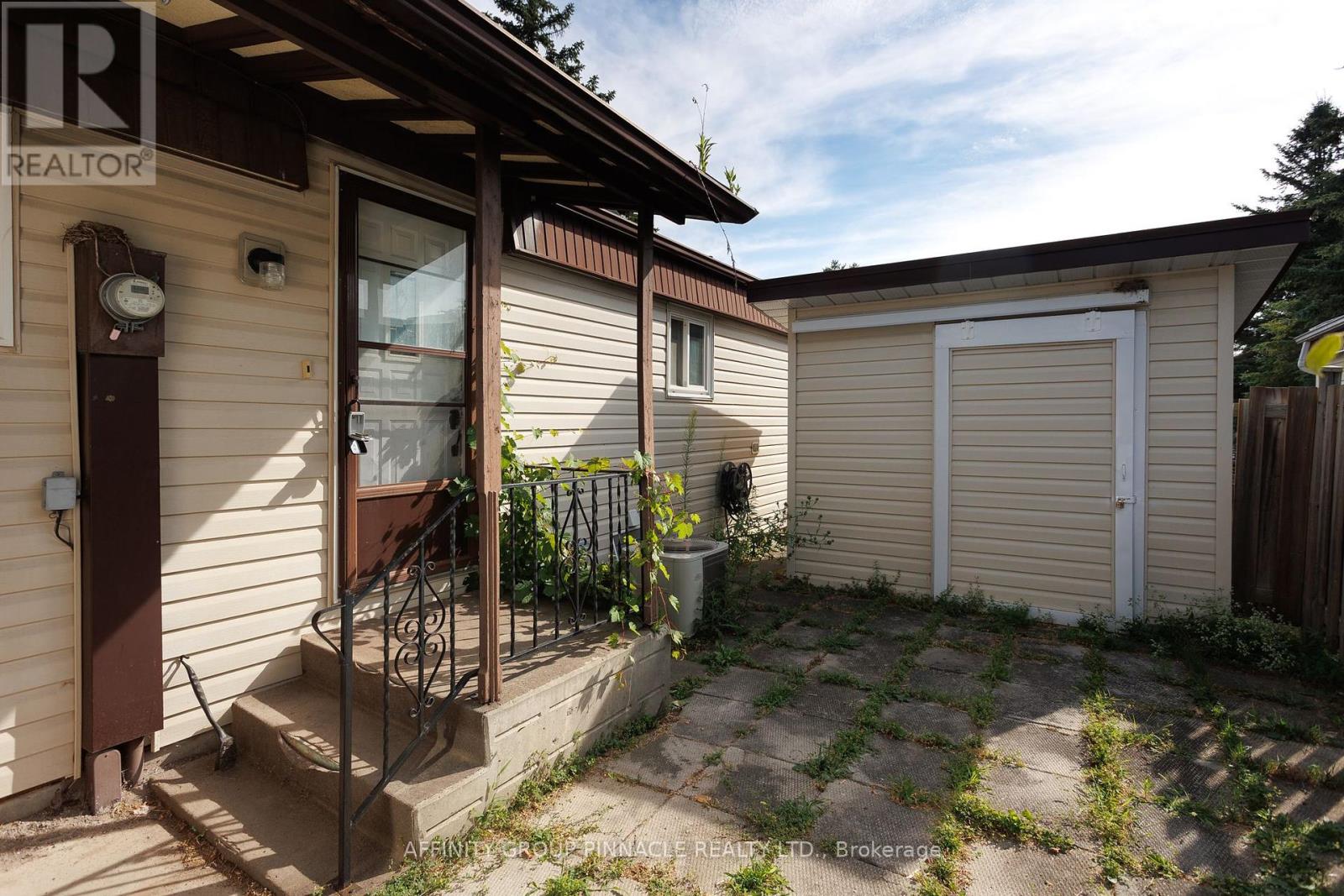15 Circle Drive, Kawartha Lakes (Lindsay), Ontario  K9V 0H7 - Photo 34 - X12308174