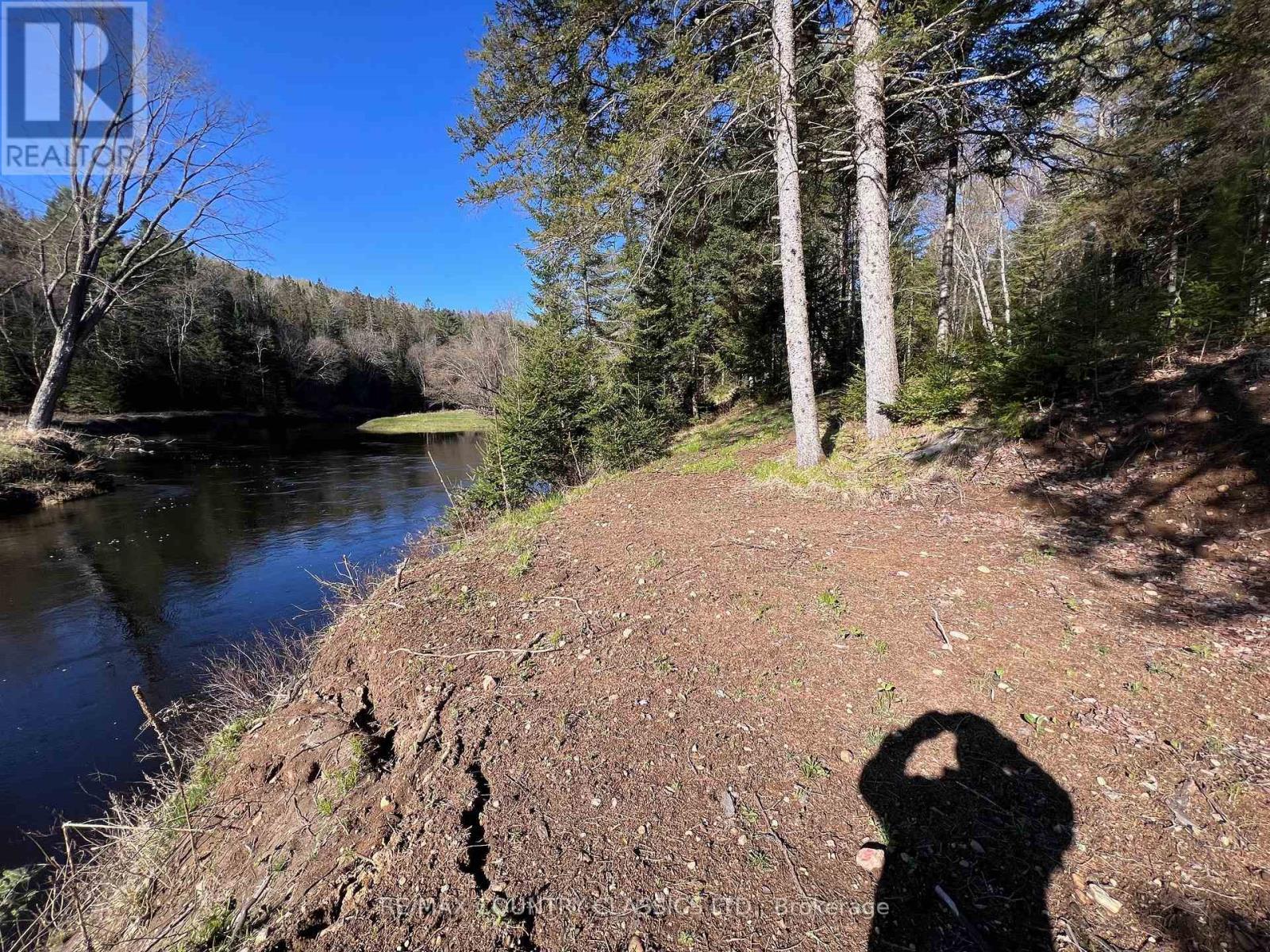 739b Bronson Road, Bancroft (Dungannon Ward), Ontario  K0L 1C0 - Photo 6 - X12308360