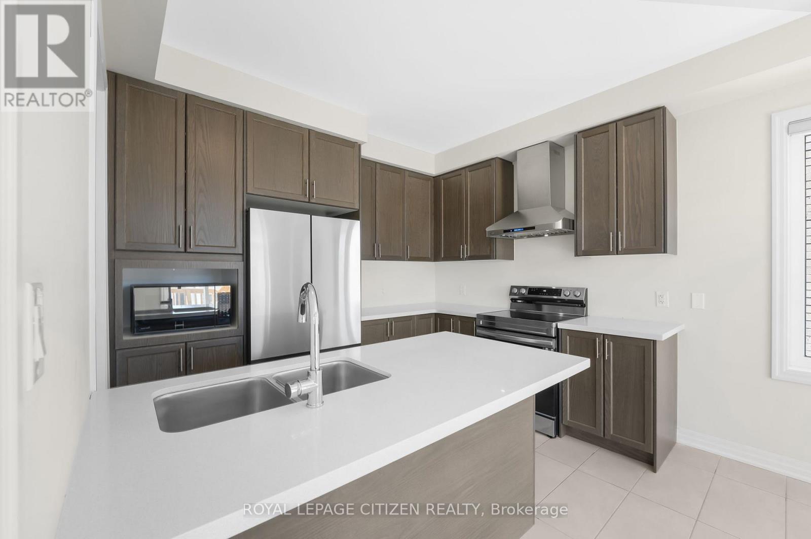 67 Ed Ewert Avenue, Clarington (Newcastle), Ontario  L1B 0W7 - Photo 13 - E12308352