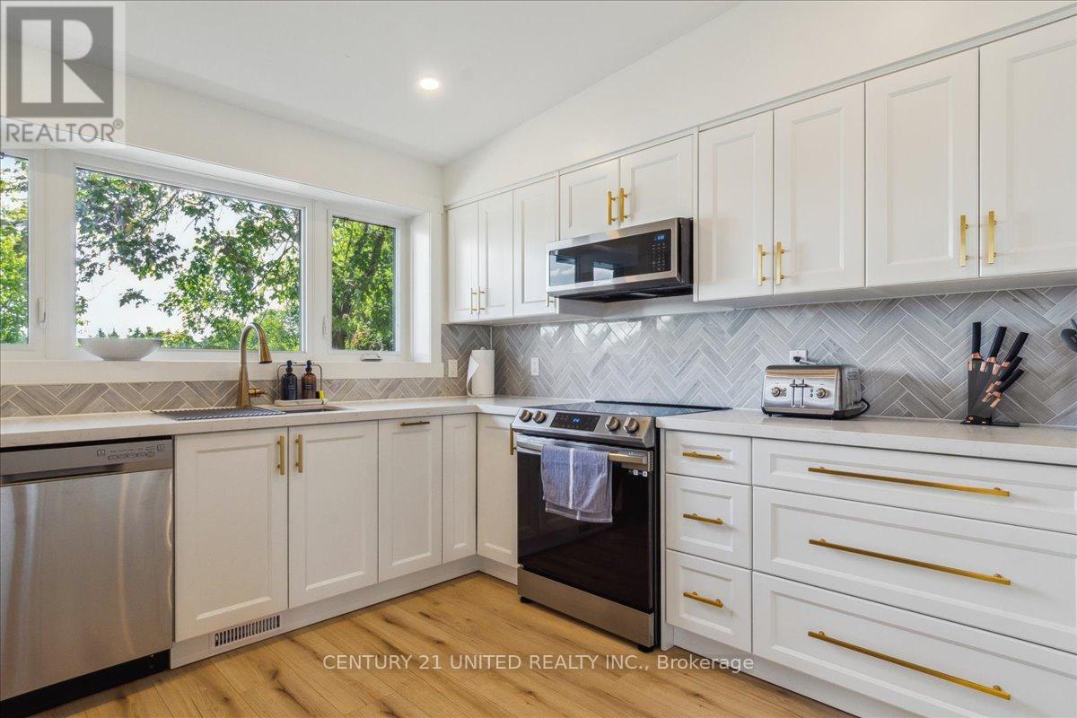 15 Bertha Street, Kawartha Lakes (Emily), Ontario  K9J 6X3 - Photo 13 - X12308481
