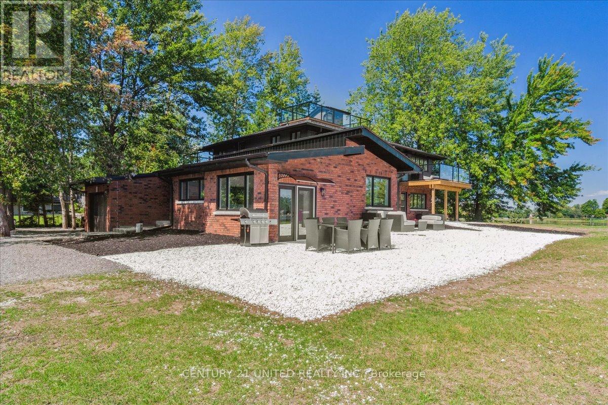 15 Bertha Street, Kawartha Lakes (Emily), Ontario  K9J 6X3 - Photo 2 - X12308481