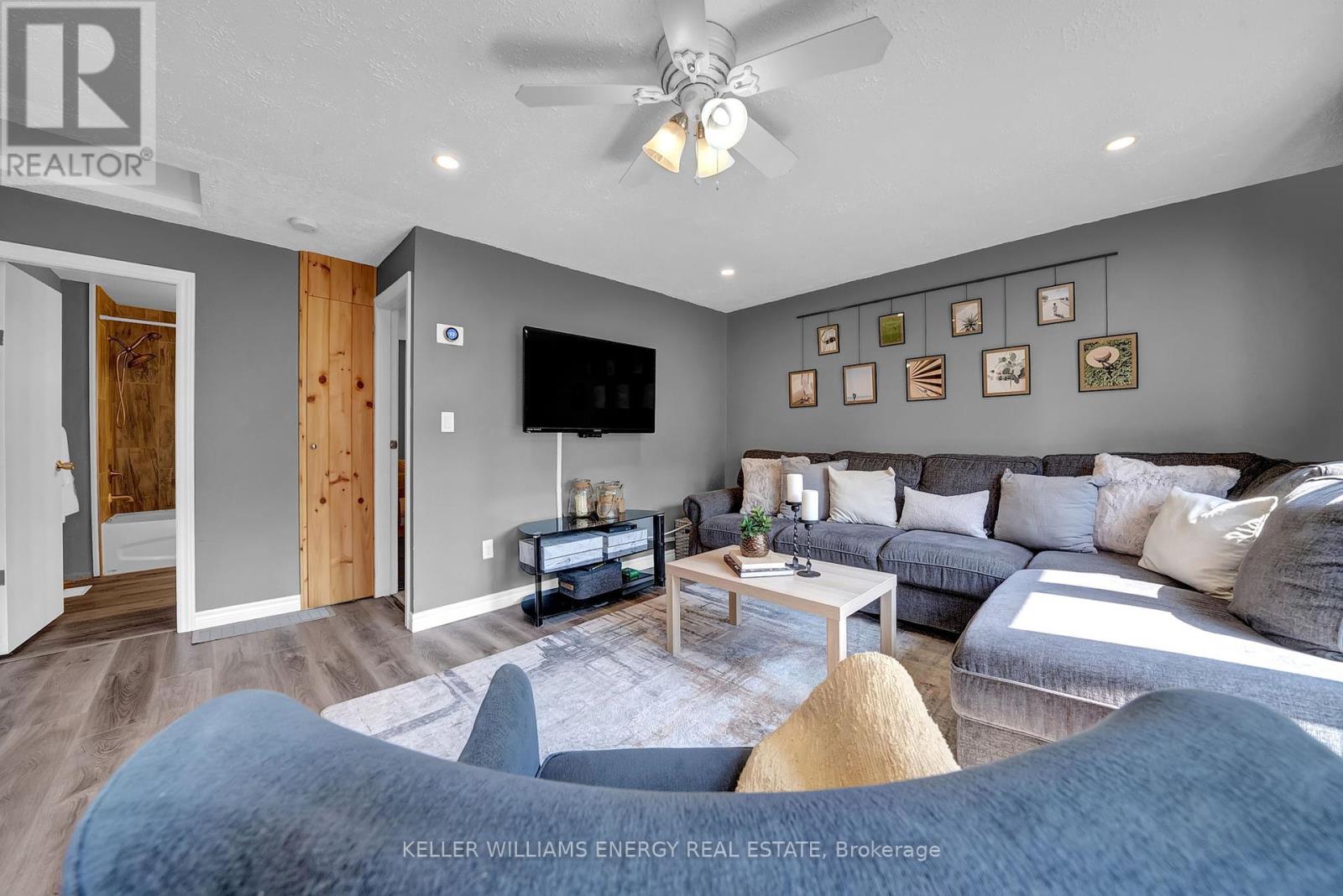 1725 Brownsville Road, Clarington (Newcastle), Ontario  L1B 1L9 - Photo 11 - E12308566