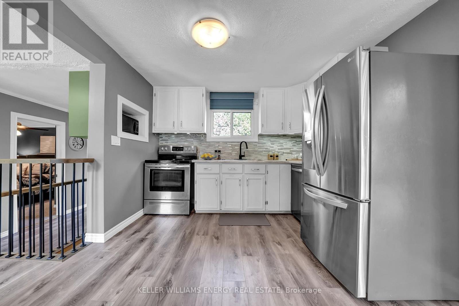 1725 Brownsville Road, Clarington (Newcastle), Ontario  L1B 1L9 - Photo 5 - E12308566