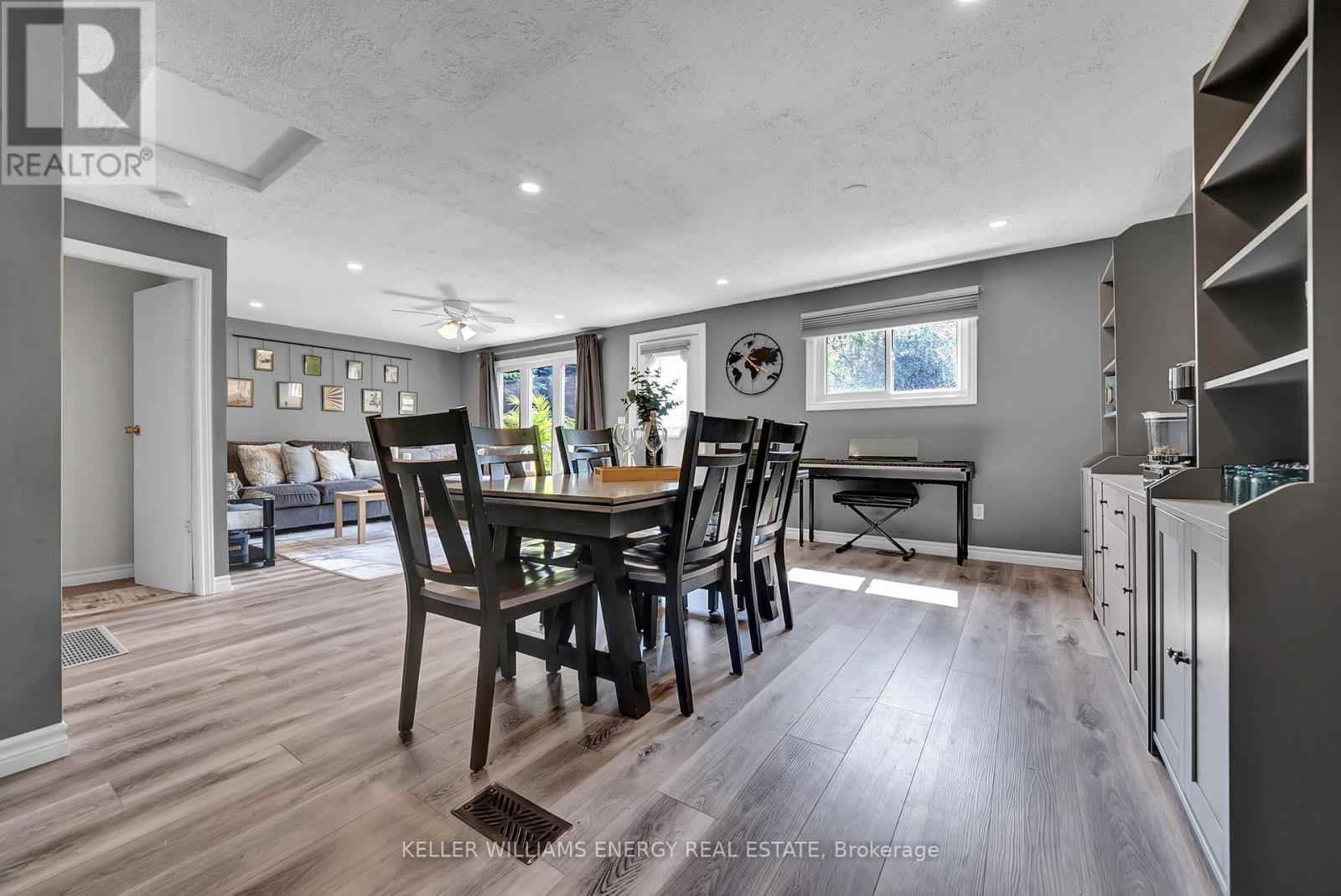 1725 Brownsville Road, Clarington (Newcastle), Ontario  L1B 1L9 - Photo 6 - E12308566