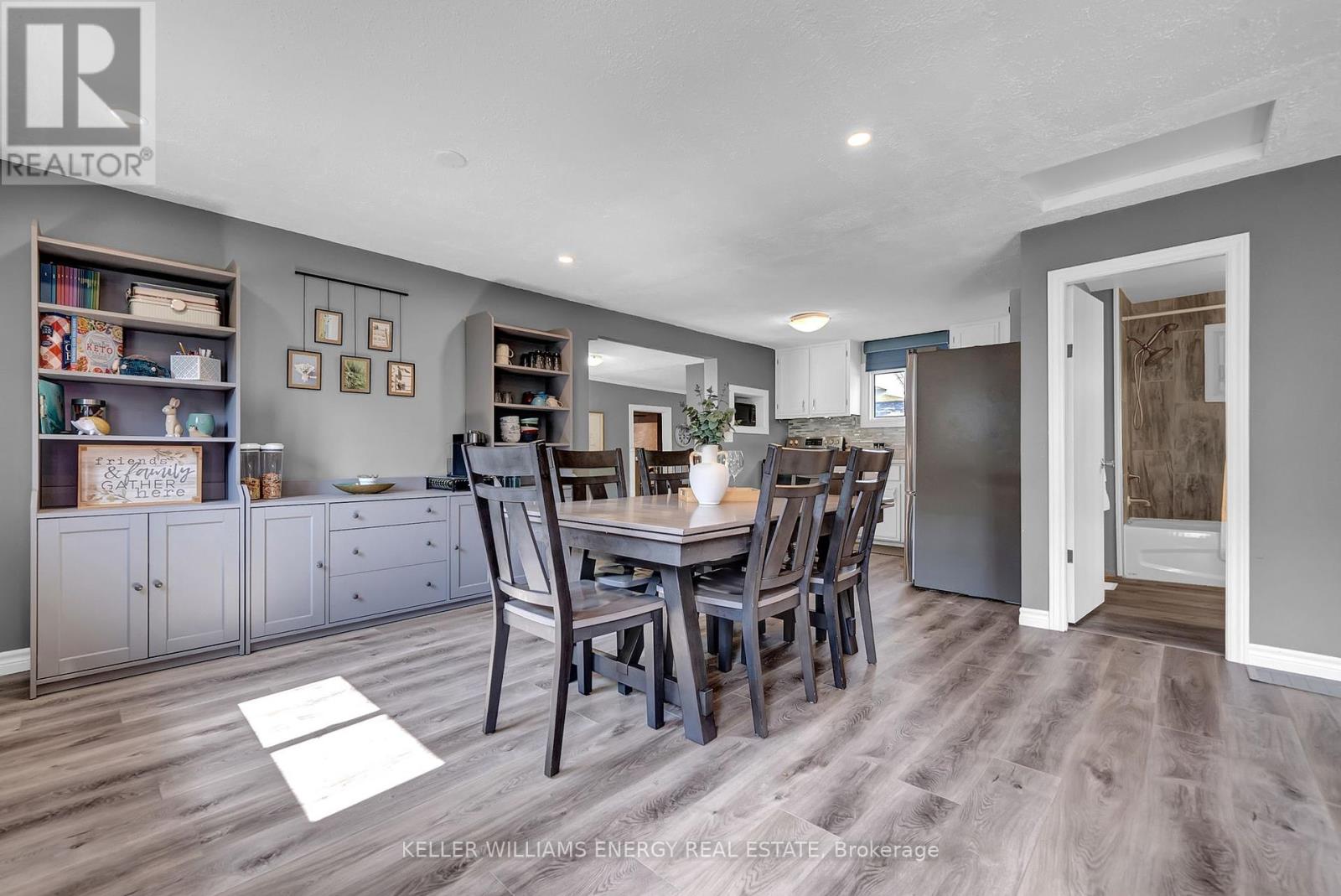 1725 Brownsville Road, Clarington (Newcastle), Ontario  L1B 1L9 - Photo 8 - E12308566