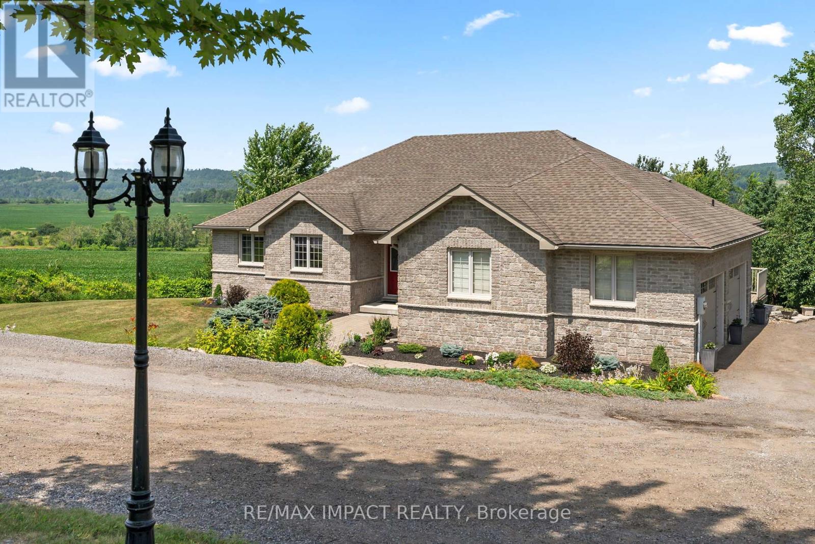 422 7a Highway, Cavan Monaghan (Cavan Twp), Ontario  L0A 1C0 - Photo 3 - X12308733