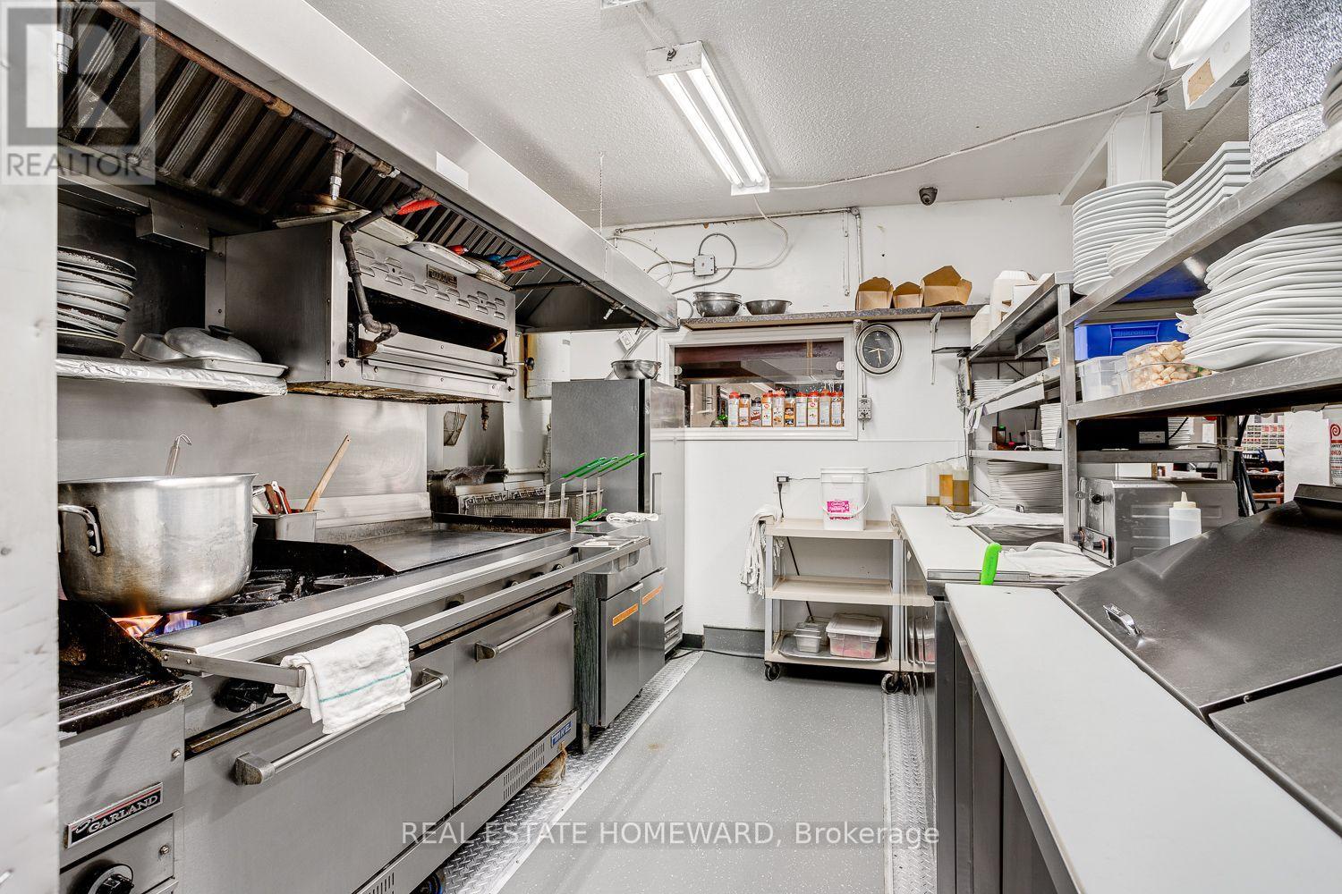 27 King Street, Clarington (Newcastle), Ontario  L1B 1H3 - Photo 14 - E12308778