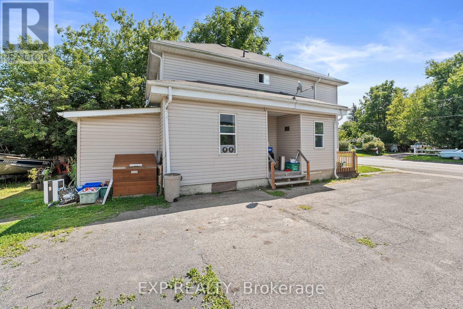 4 Mary Street W, Kawartha Lakes (Lindsay), Ontario  K9V 2N4 - Photo 11 - X12310170
