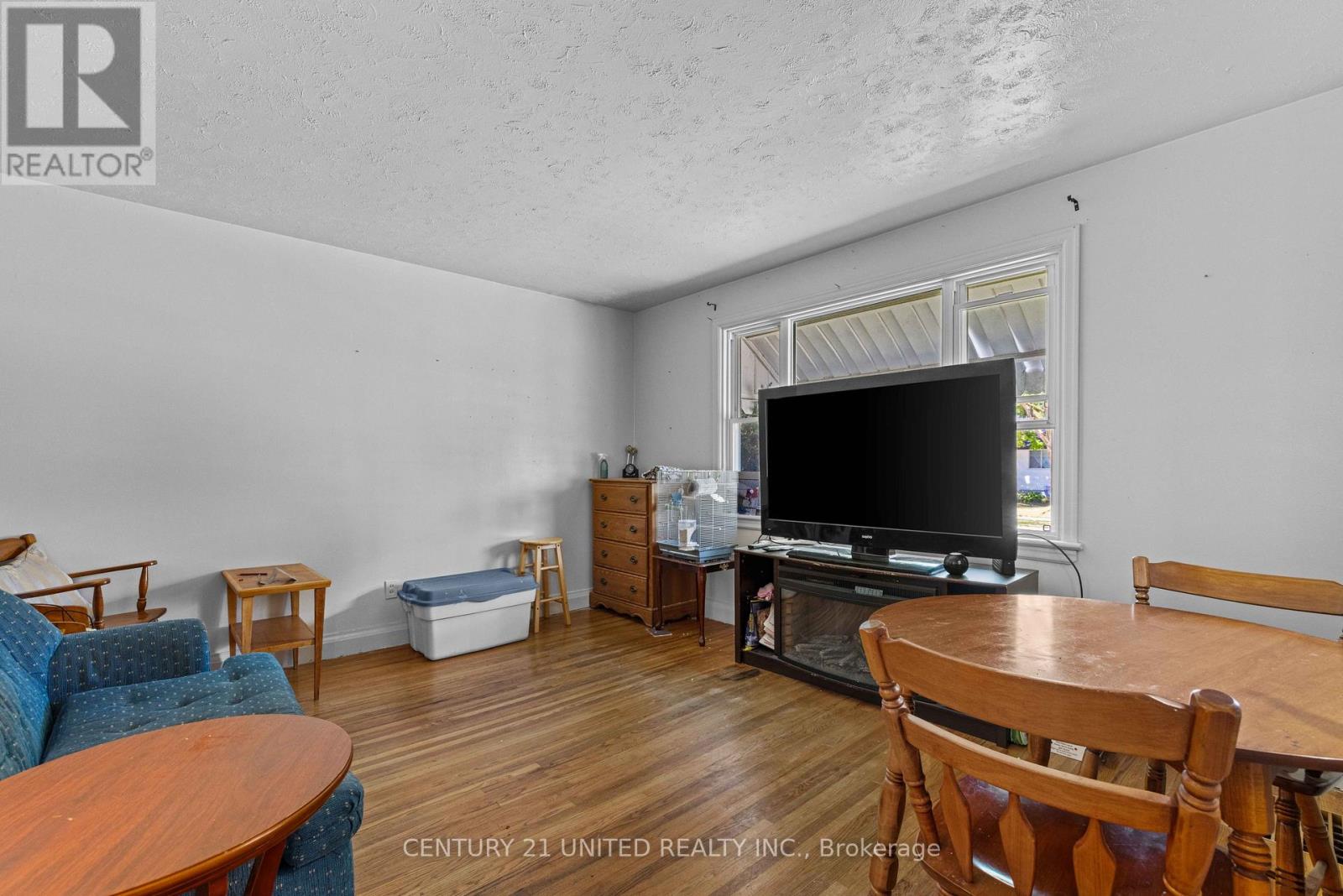 567 O'connell Road, Peterborough South (West), Ontario  K9J 4E2 - Photo 13 - X12310372