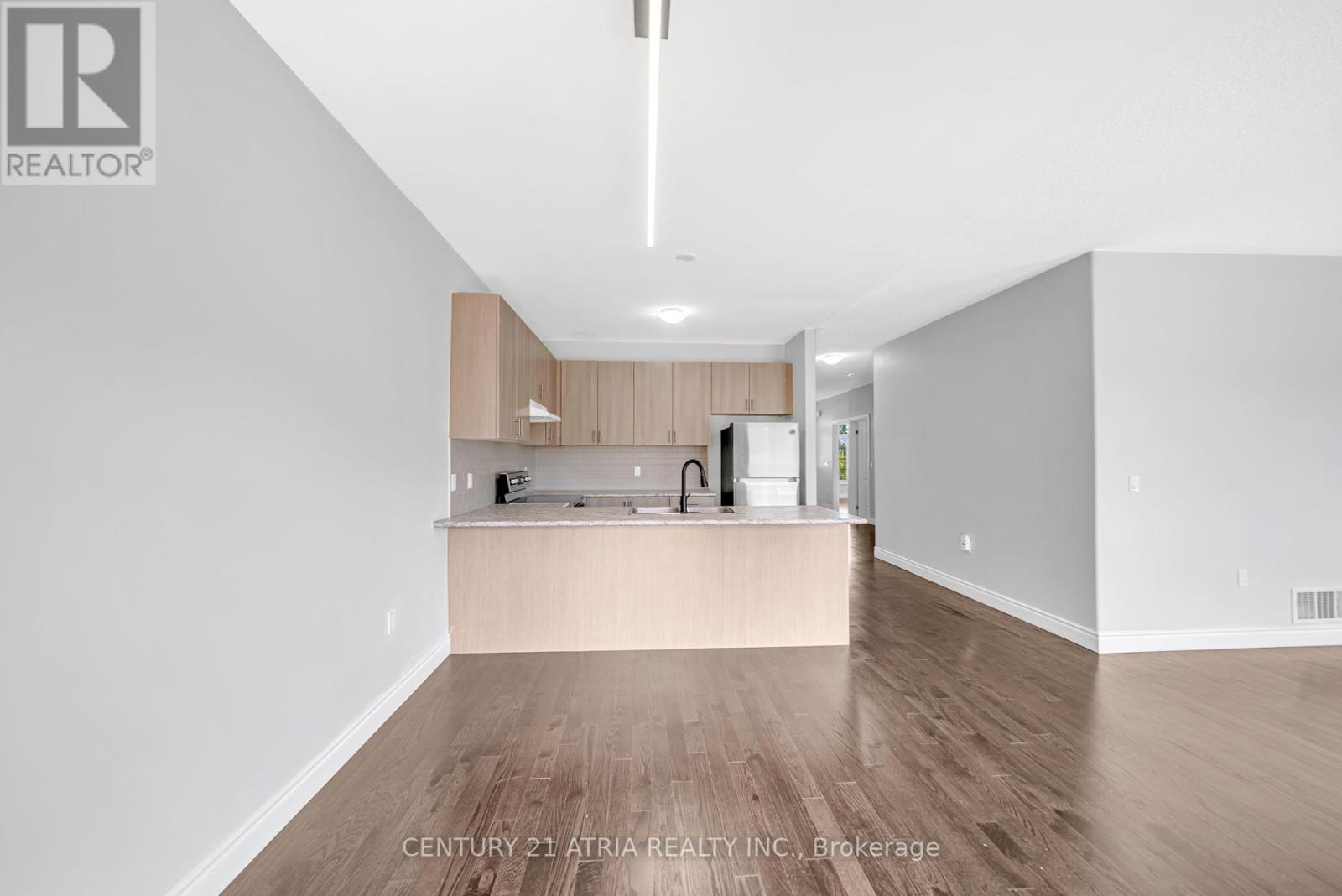 793 Spillsbury Drive, Peterborough West (South), Ontario  K9K 1K9 - Photo 16 - X12310291