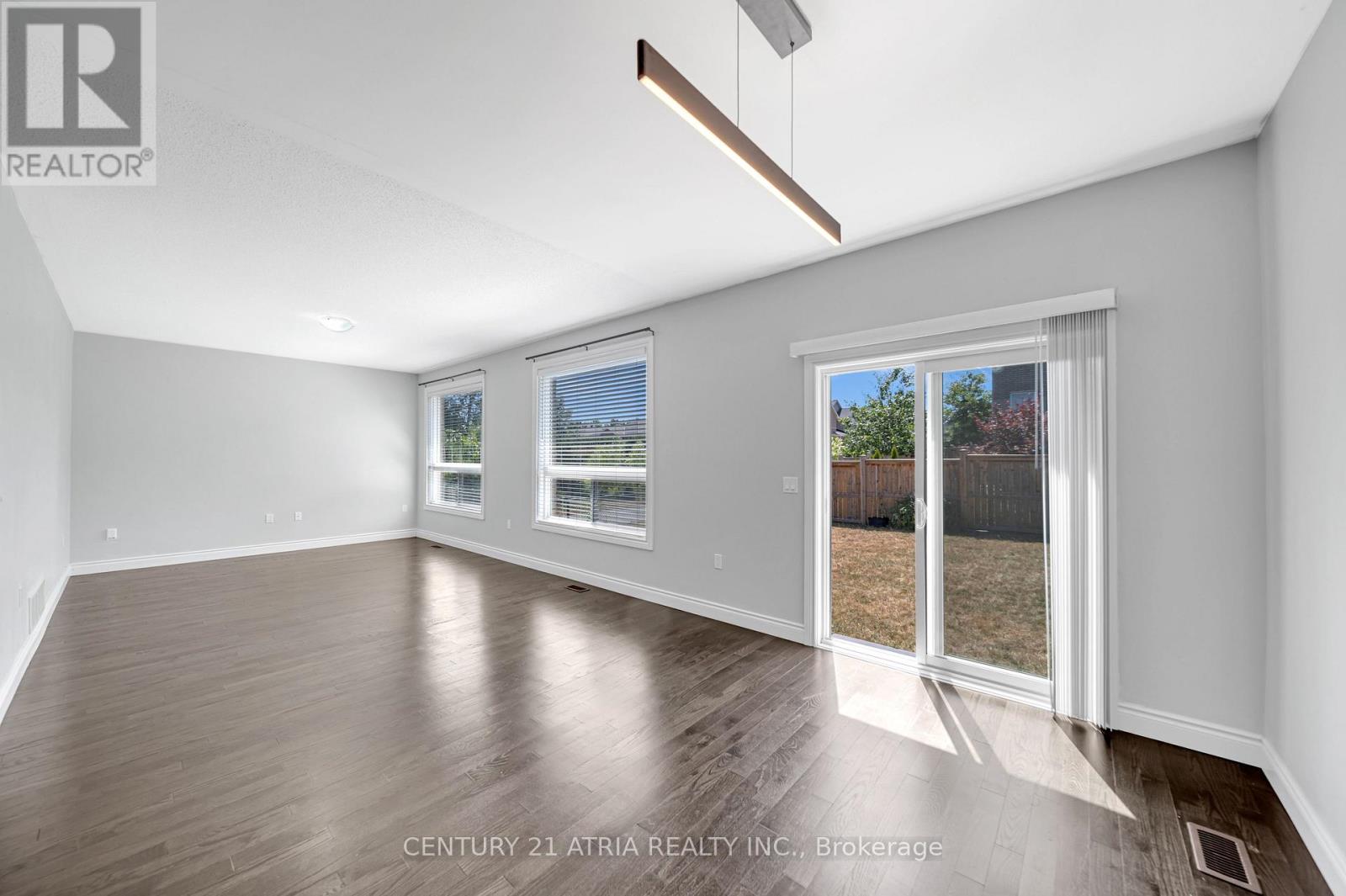 793 Spillsbury Drive, Peterborough West (South), Ontario  K9K 1K9 - Photo 19 - X12310291