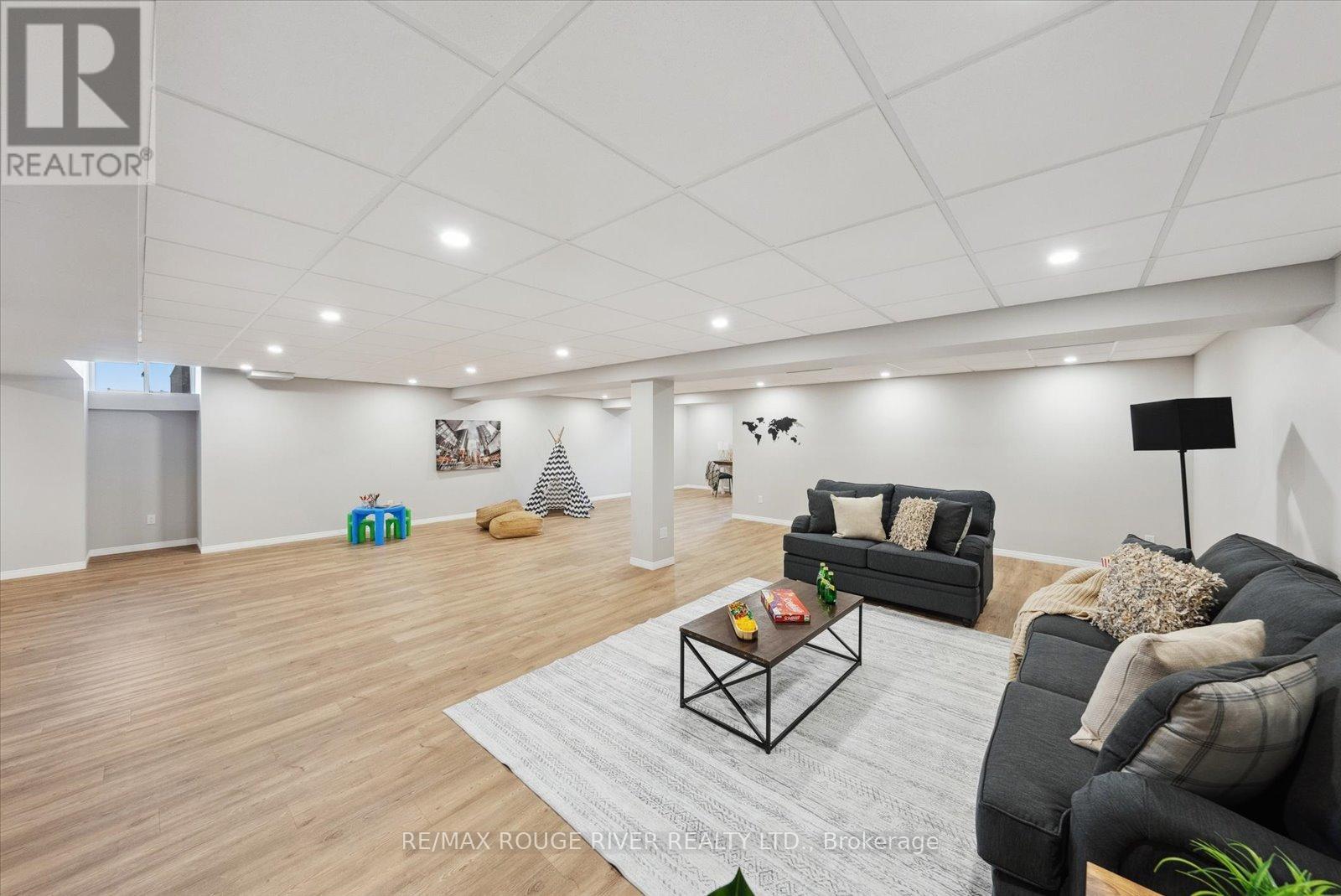 38 Charles Tilley Crescent, Clarington, Ontario  L0A 1J0 - Photo 22 - E12310423