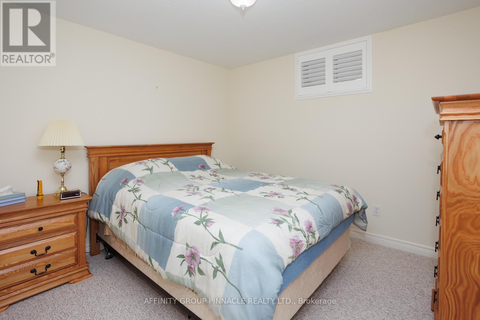 5 Susan Court, Kawartha Lakes (Lindsay), Ontario  K9V 4H1 - Photo 31 - X12310682