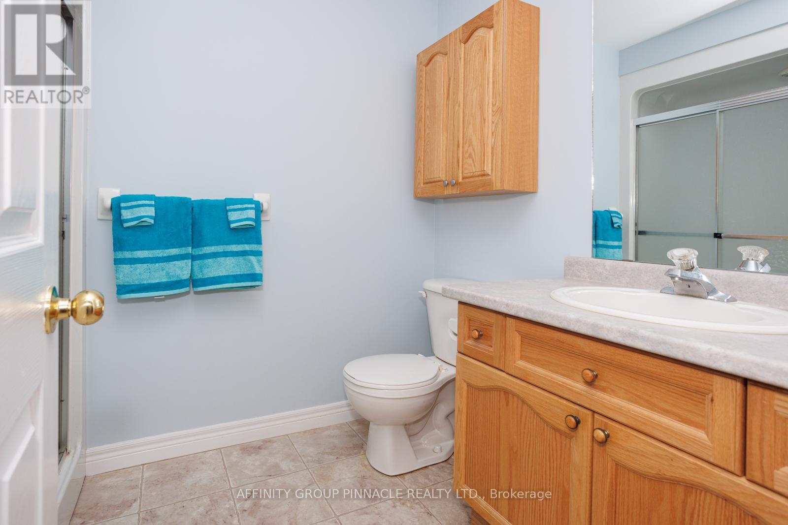 5 Susan Court, Kawartha Lakes (Lindsay), Ontario  K9V 4H1 - Photo 40 - X12310682