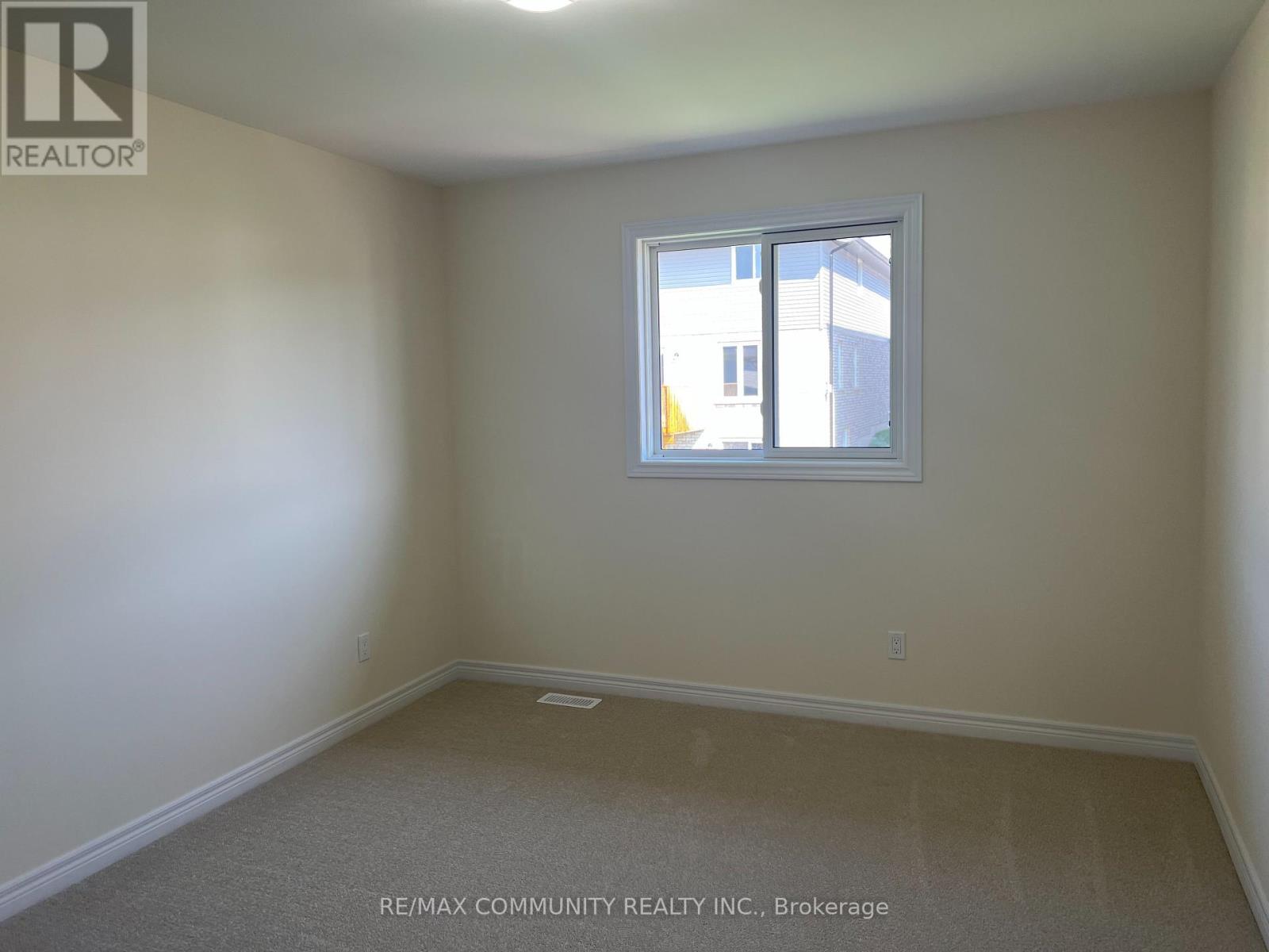 236 O'neil Street, Peterborough North (North), Ontario  K9K 0H1 - Photo 16 - X12310562