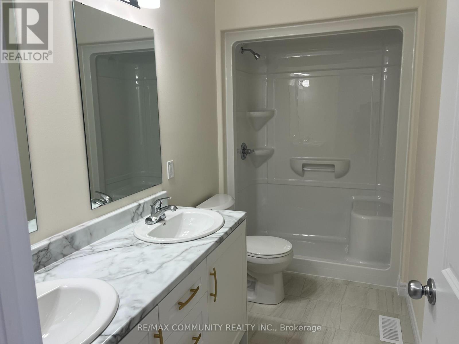 236 O'neil Street, Peterborough North (North), Ontario  K9K 0H1 - Photo 19 - X12310562
