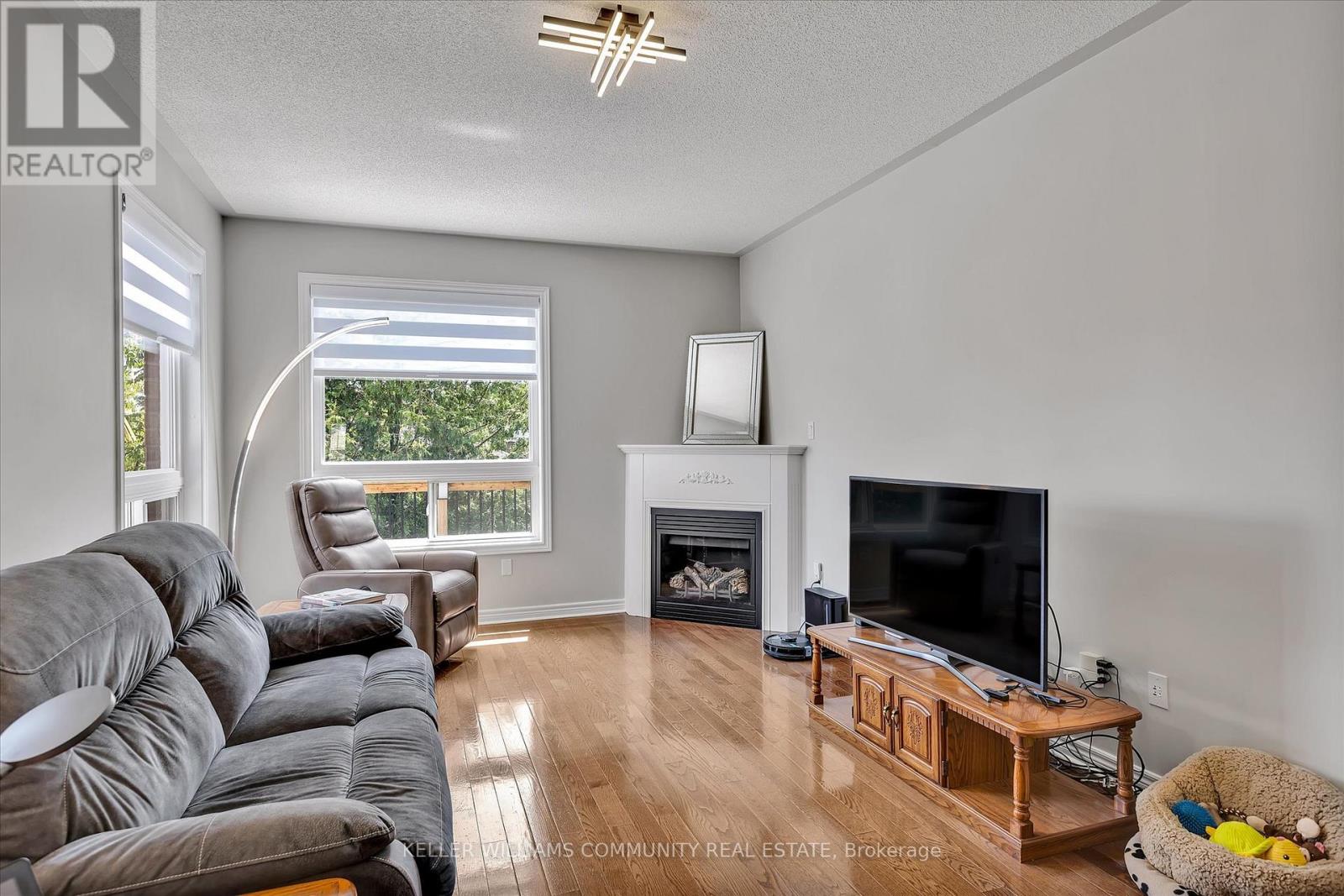 238 Lorne Court, Selwyn, Ontario  K9L 0A1 - Photo 16 - X12310773