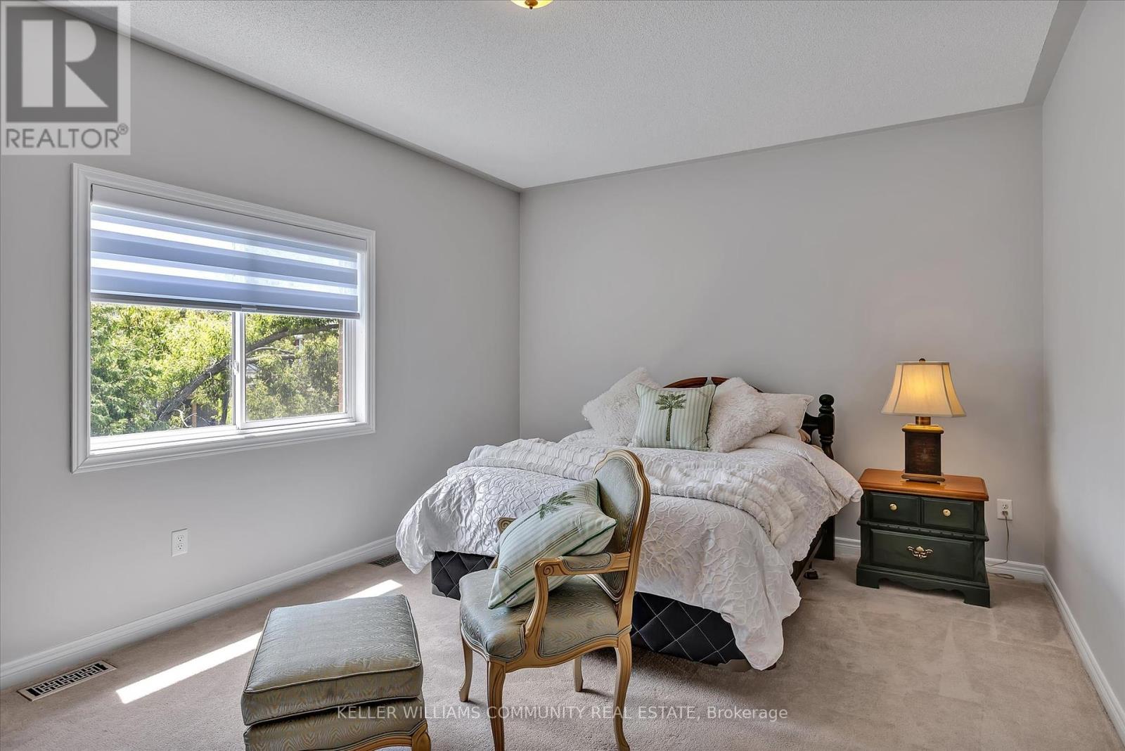 238 Lorne Court, Selwyn, Ontario  K9L 0A1 - Photo 17 - X12310773