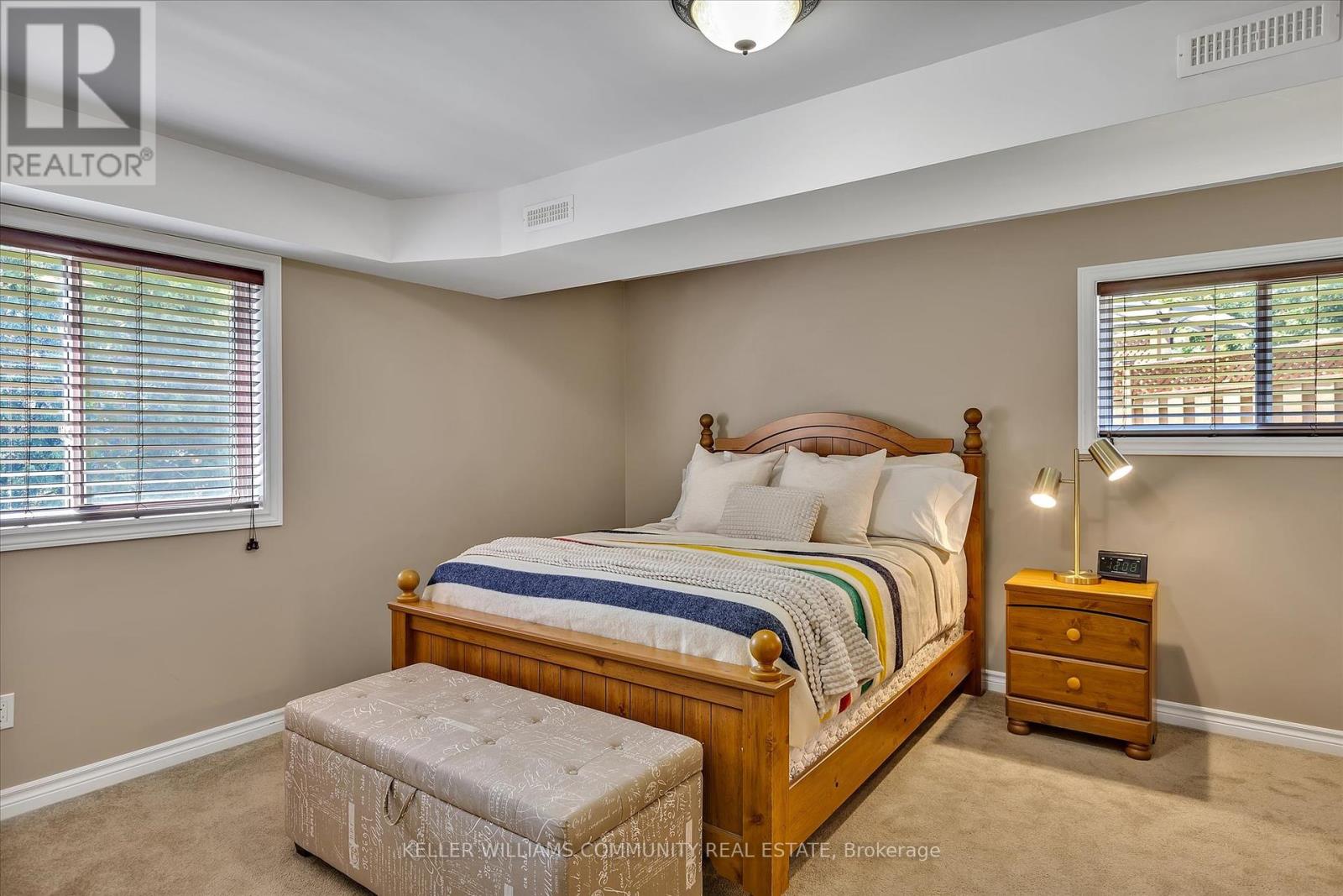 238 Lorne Court, Selwyn, Ontario  K9L 0A1 - Photo 24 - X12310773