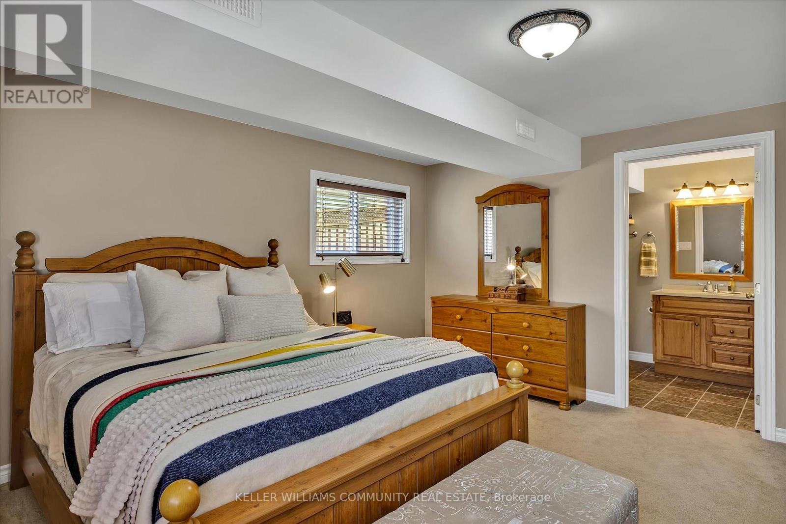 238 Lorne Court, Selwyn, Ontario  K9L 0A1 - Photo 25 - X12310773