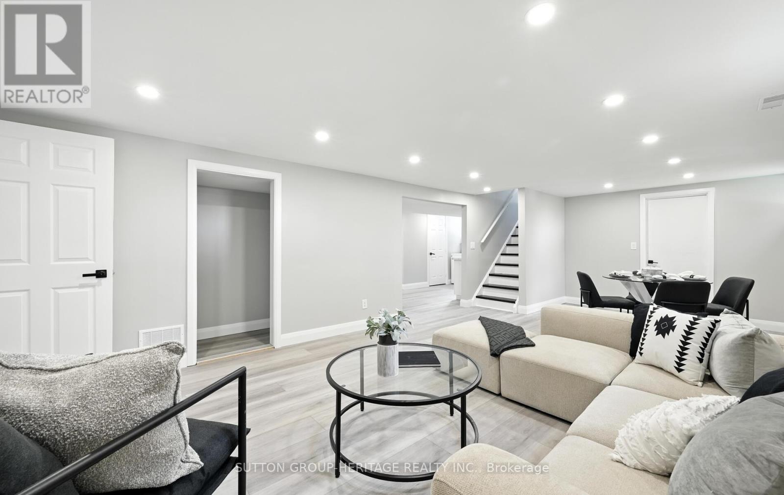 11 Sturgeon Crescent, Kawartha Lakes (Lindsay), Ontario  K9V 4R6 - Photo 28 - X12310878