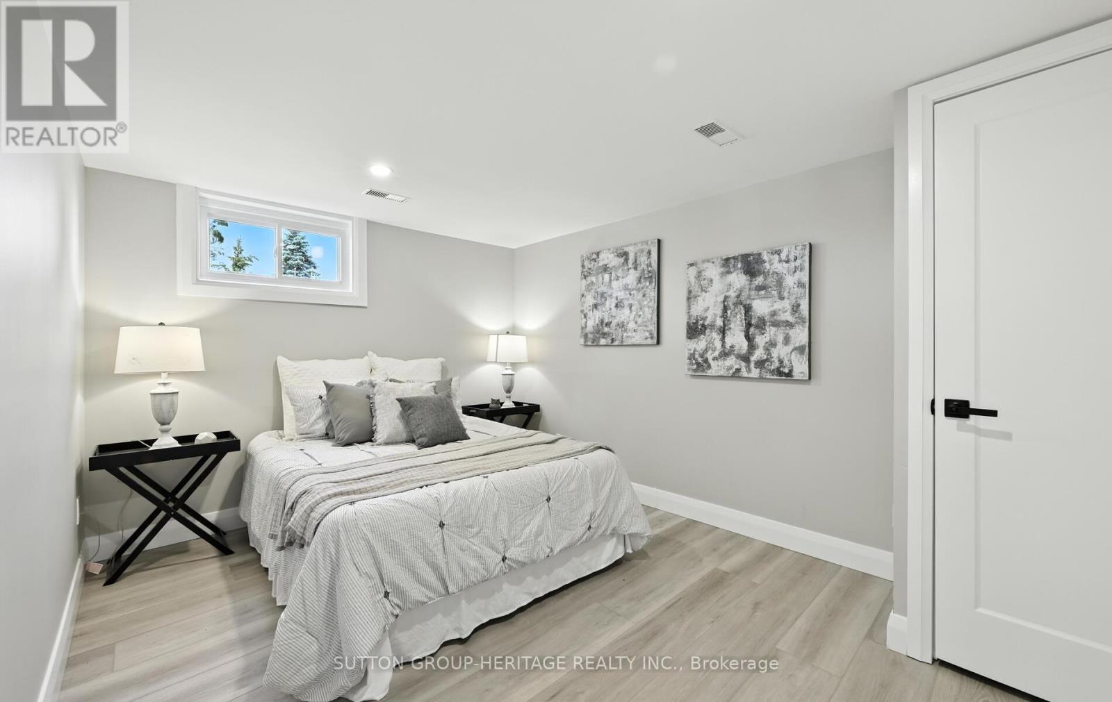 11 Sturgeon Crescent, Kawartha Lakes (Lindsay), Ontario  K9V 4R6 - Photo 30 - X12310878