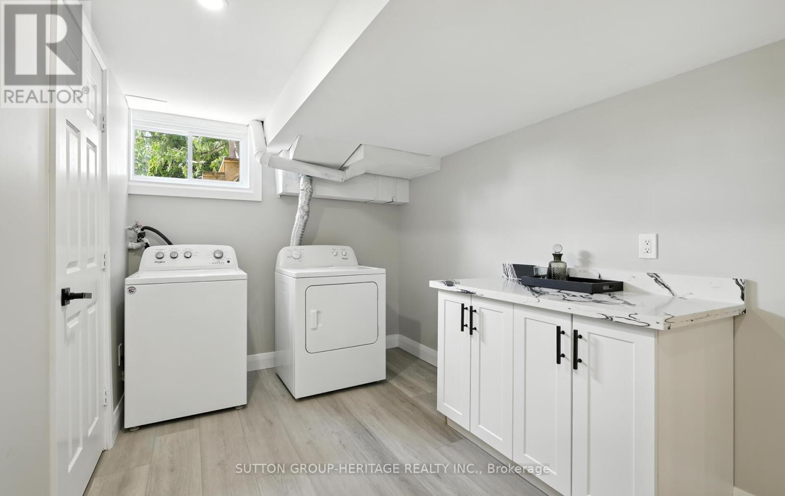 11 Sturgeon Crescent, Kawartha Lakes (Lindsay), Ontario  K9V 4R6 - Photo 33 - X12310878