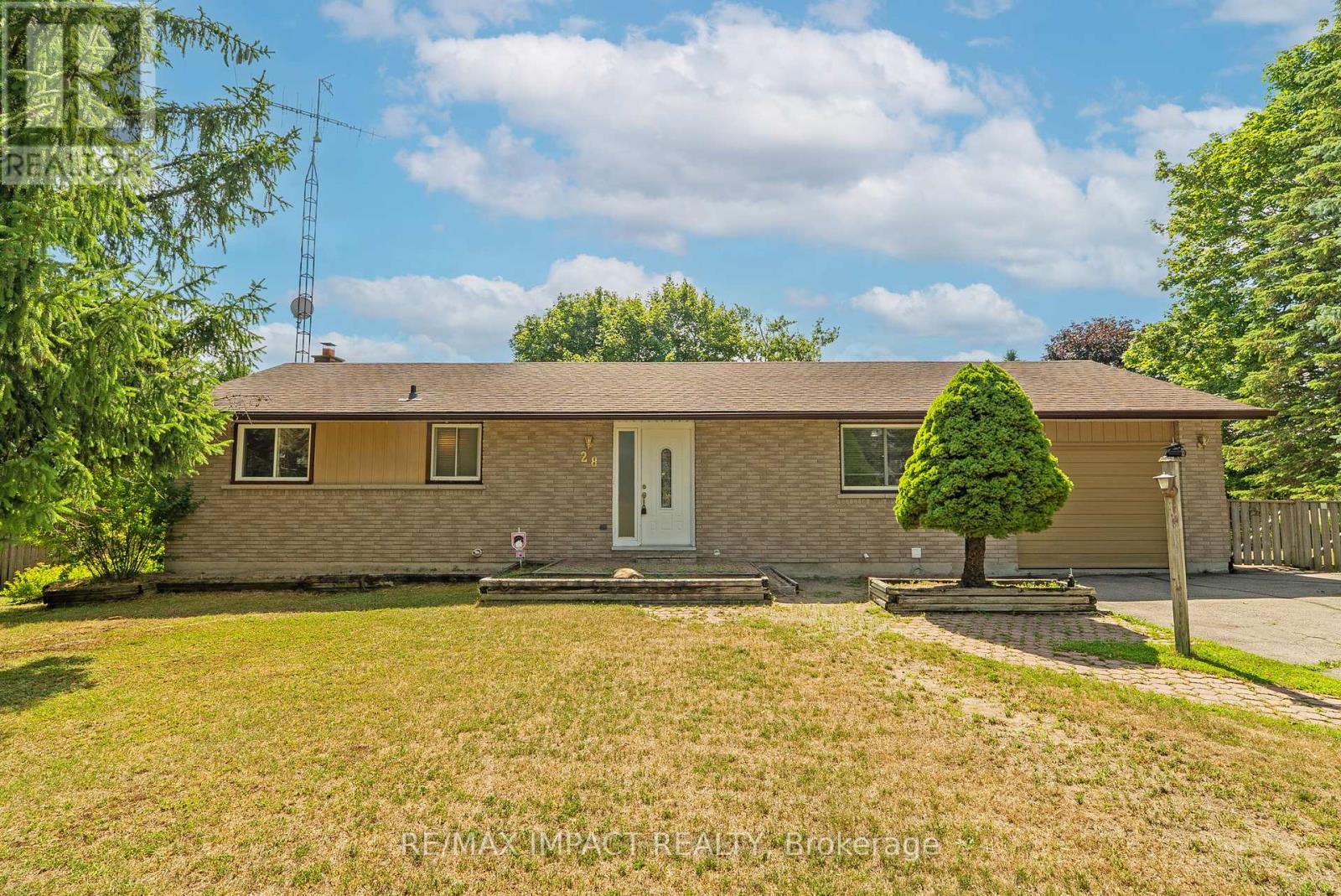 28 Pinewood Crescent, Kawartha Lakes (Pontypool), Ontario  L0A 1K0 - Photo 3 - X12311634