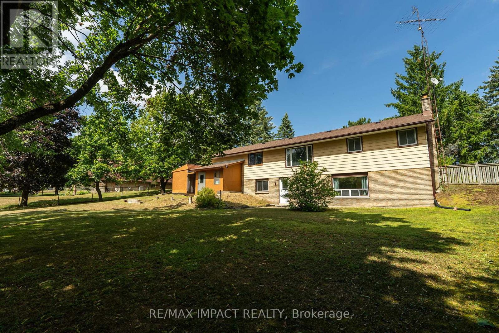 28 Pinewood Crescent, Kawartha Lakes (Pontypool), Ontario  L0A 1K0 - Photo 43 - X12311634