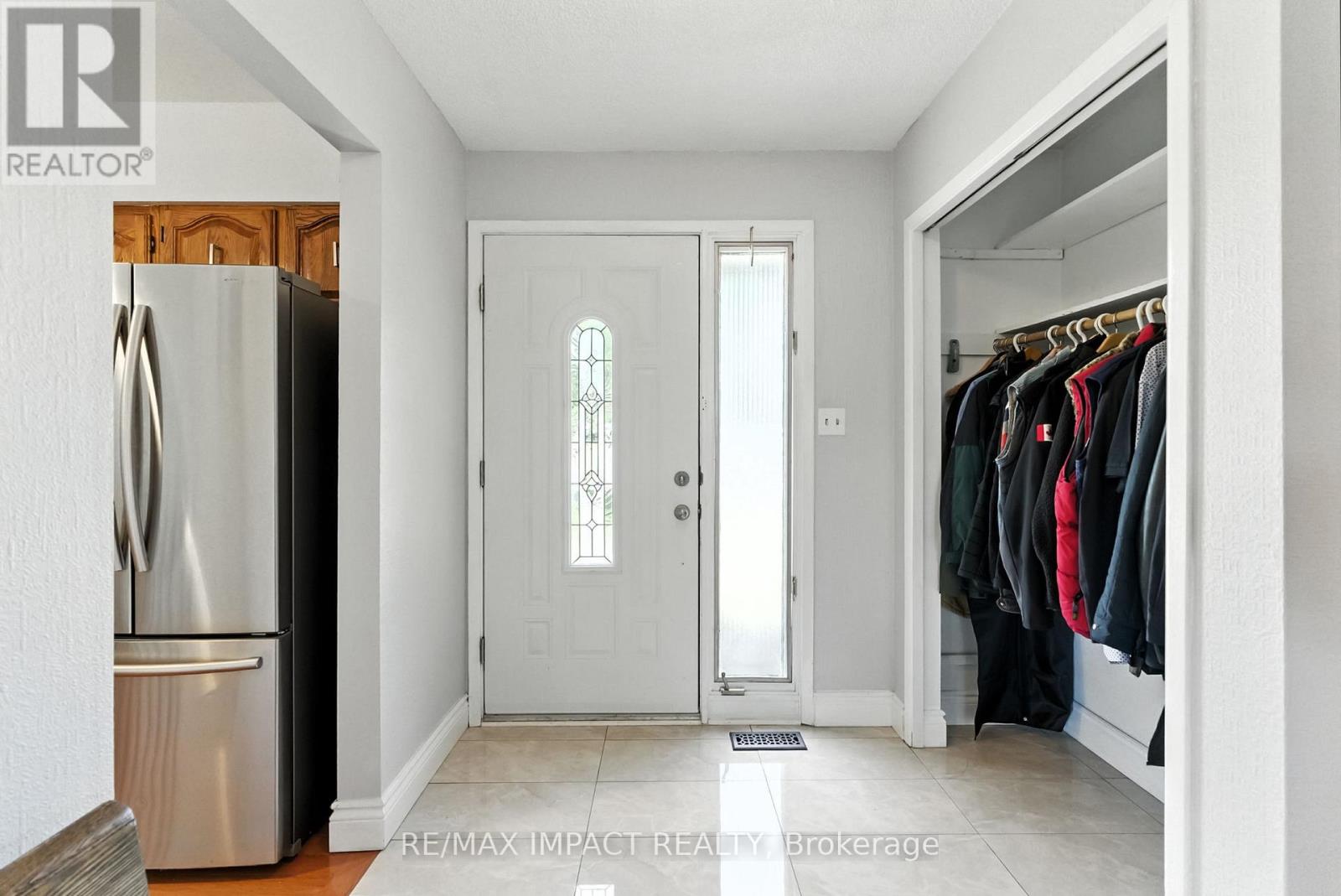 28 Pinewood Crescent, Kawartha Lakes (Pontypool), Ontario  L0A 1K0 - Photo 6 - X12311634