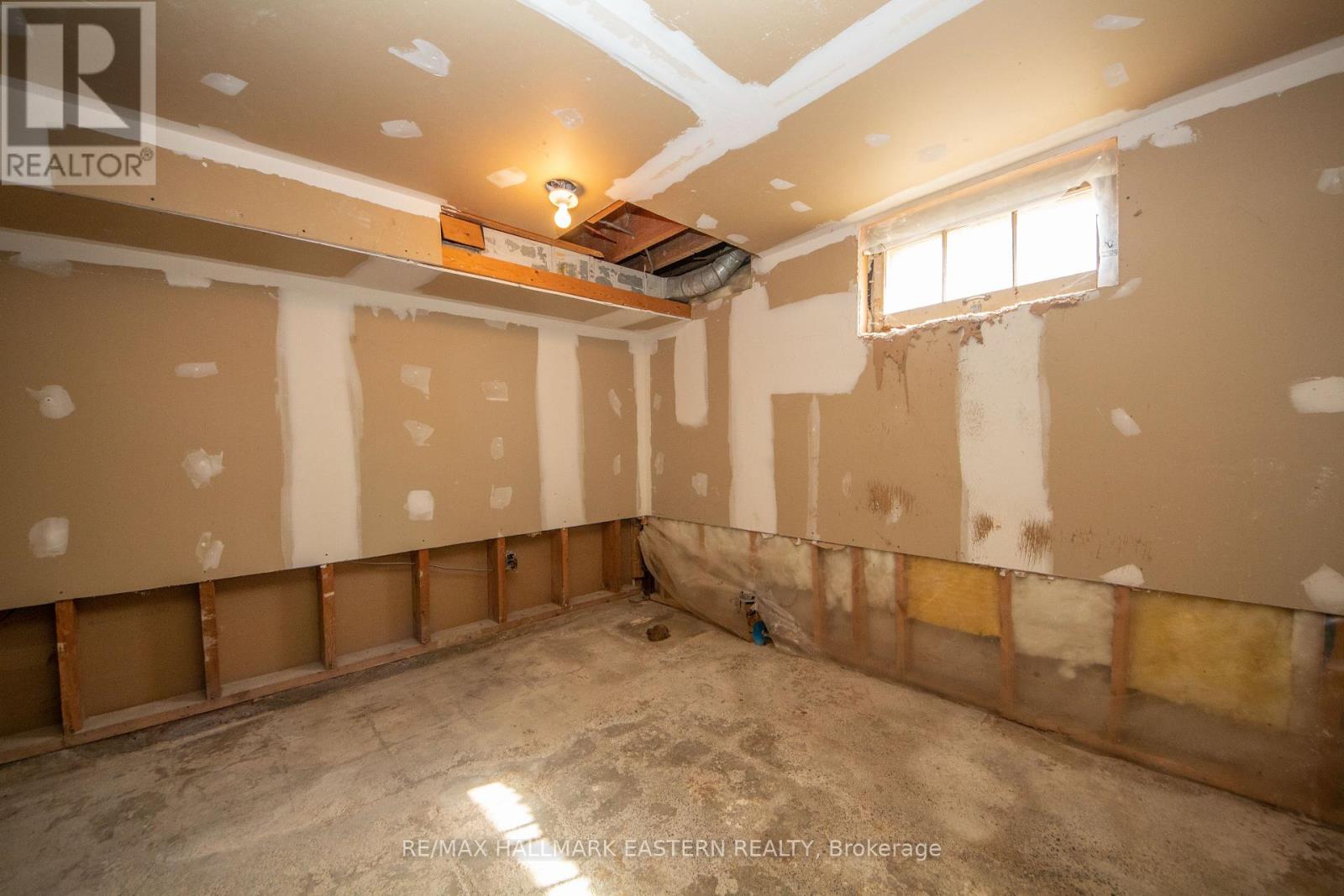 812 Argyle Street, Peterborough North (South), Ontario  K9H 5T3 - Photo 22 - X12311724